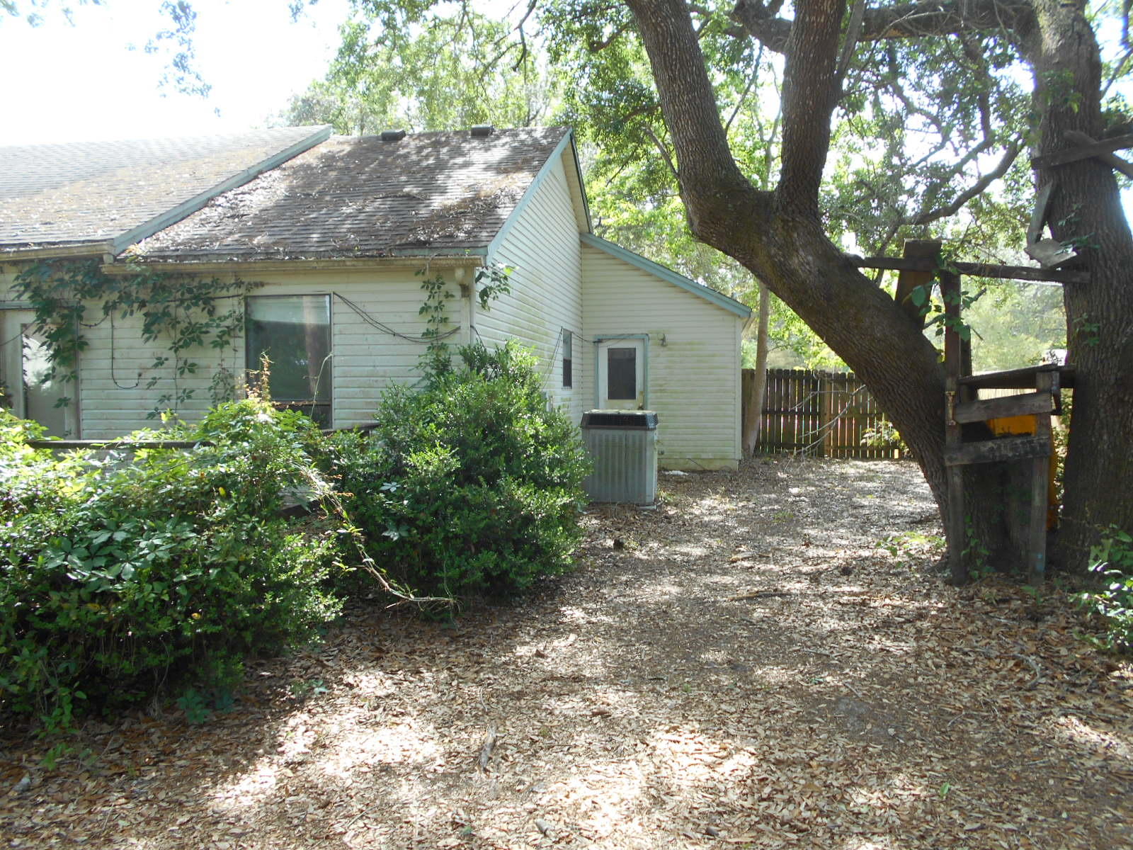 PINEWOOD ESTATES - Residential