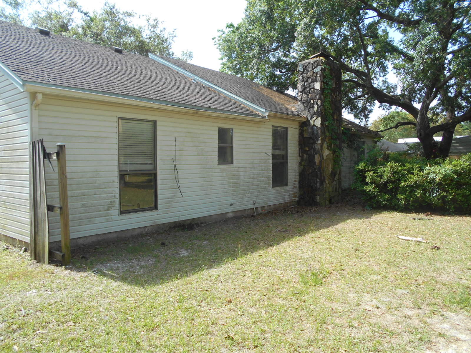 PINEWOOD ESTATES - Residential