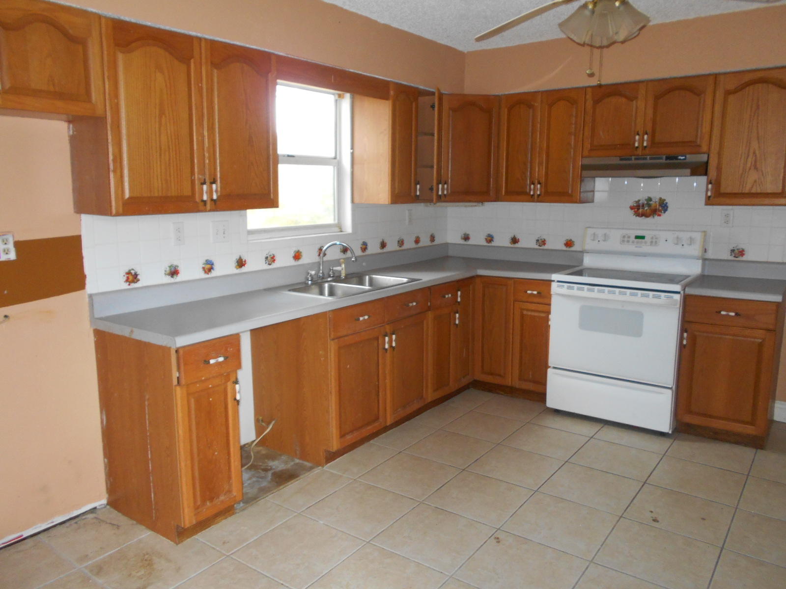 PINEWOOD ESTATES - Residential