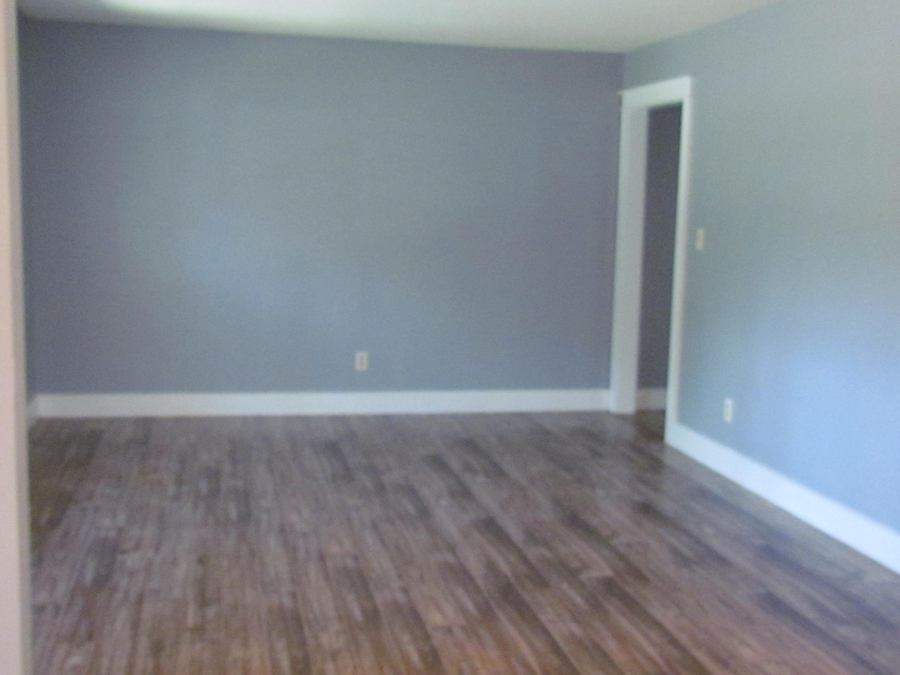 PINEWOOD ESTATES - Residential Lease