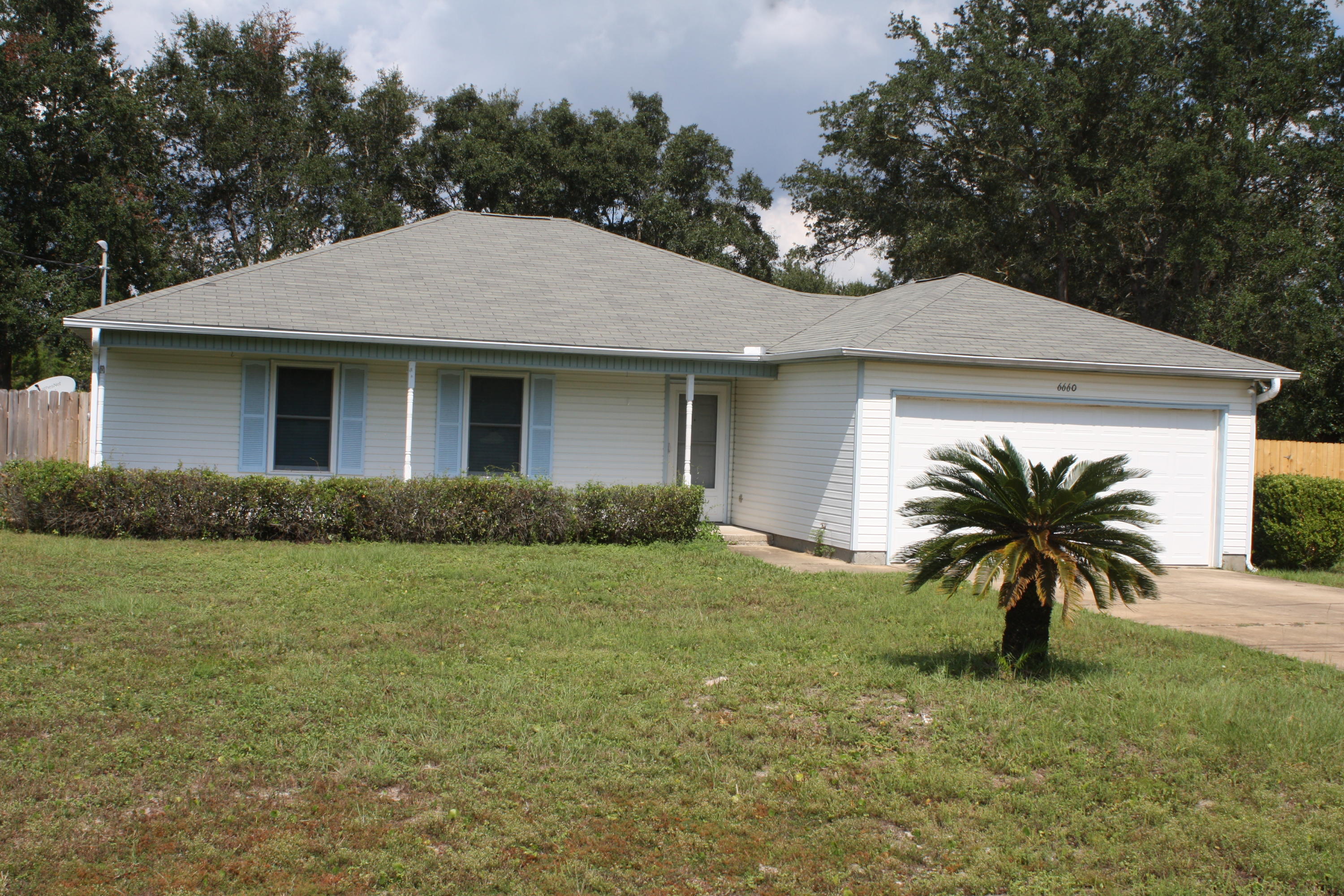 HOLLEY BY THE SEA - Residential