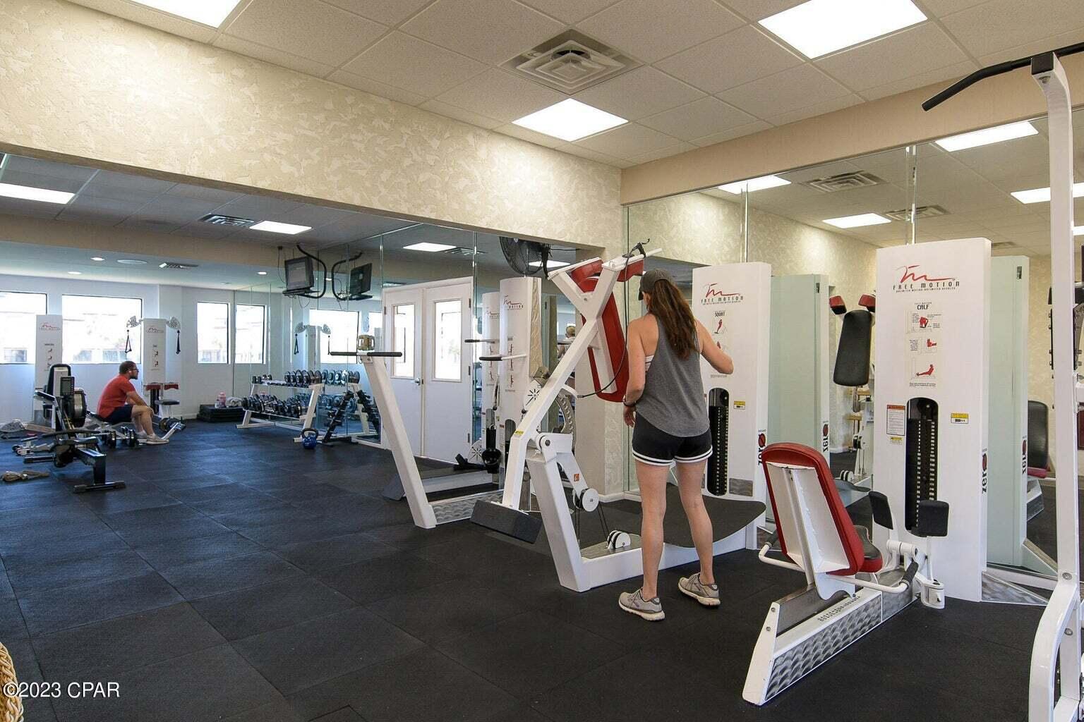 EDGEWATER TOWER 3 - Residential