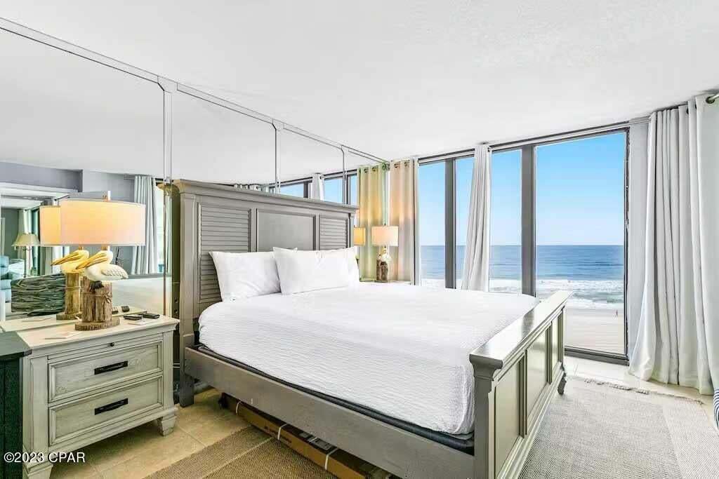 EDGEWATER TOWER 3 - Residential