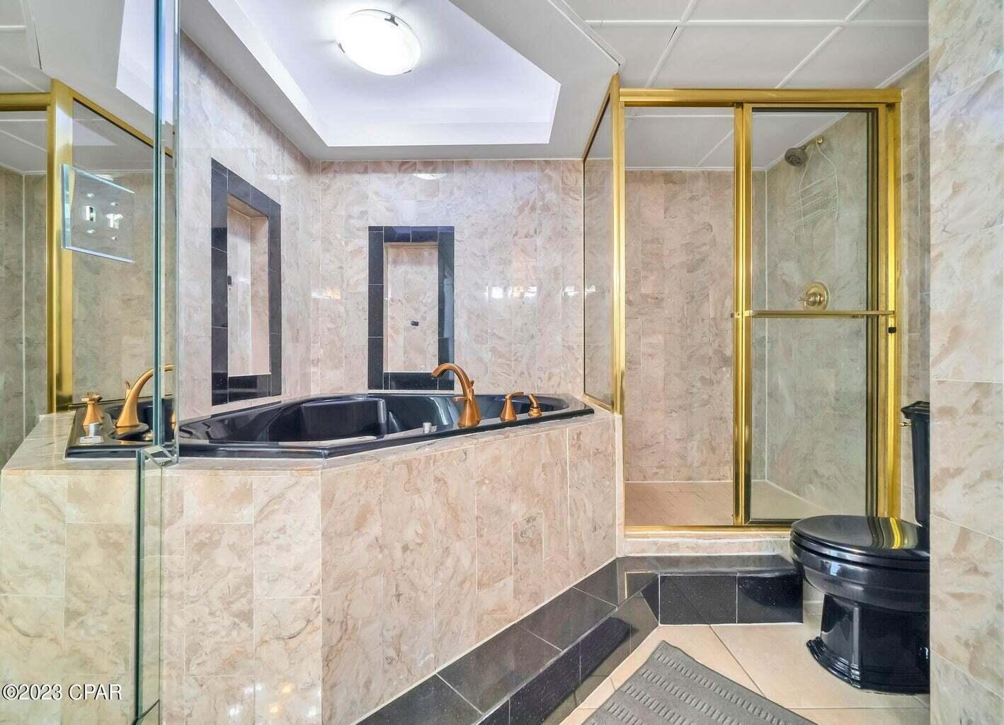 EDGEWATER TOWER 3 - Residential