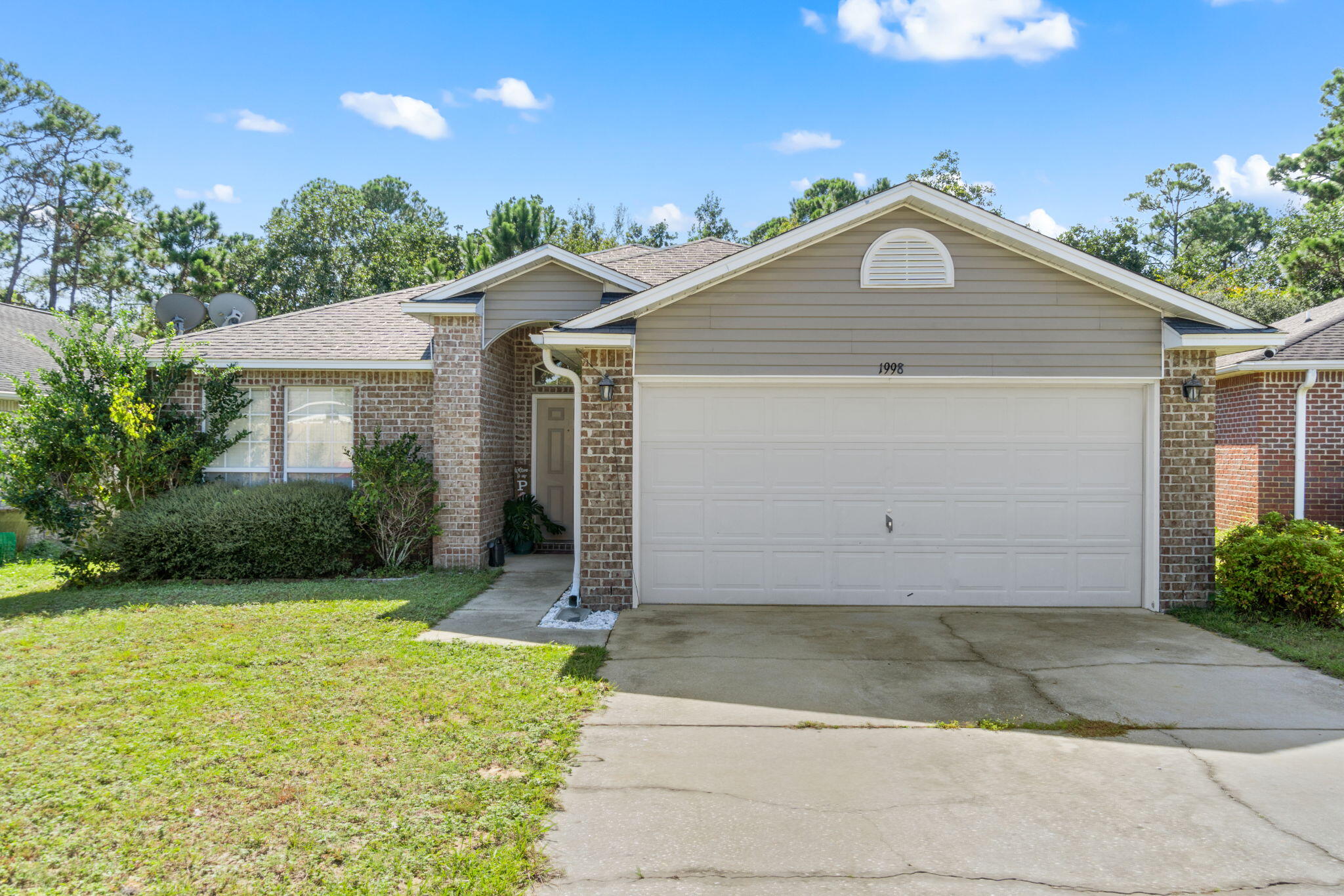 Open concept home in the Promise Creek neighborhood, close to schools and shopping. The split floorplan features a three-sided kitchen bar overlooking the great room and dining area, perfect for entertaining. The spacious master suite is accessed through double doors and includes a master bath with a garden tub, double vanity, separate shower, and a large walk-in closet. Enjoy outdoor living with a covered patio and fenced yard. Schedule your showing today!
