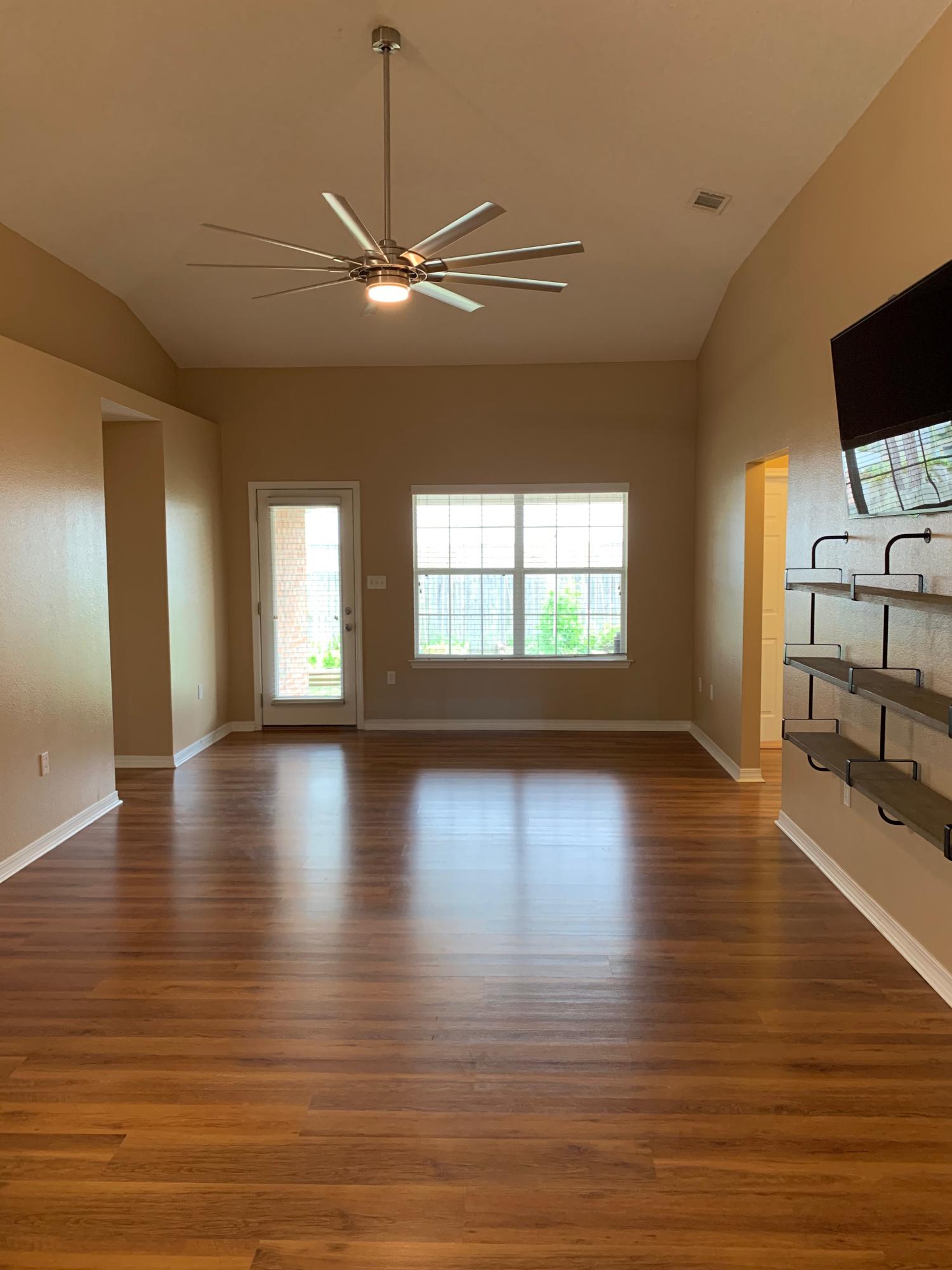 VICTORIAN VILLAGE - Residential