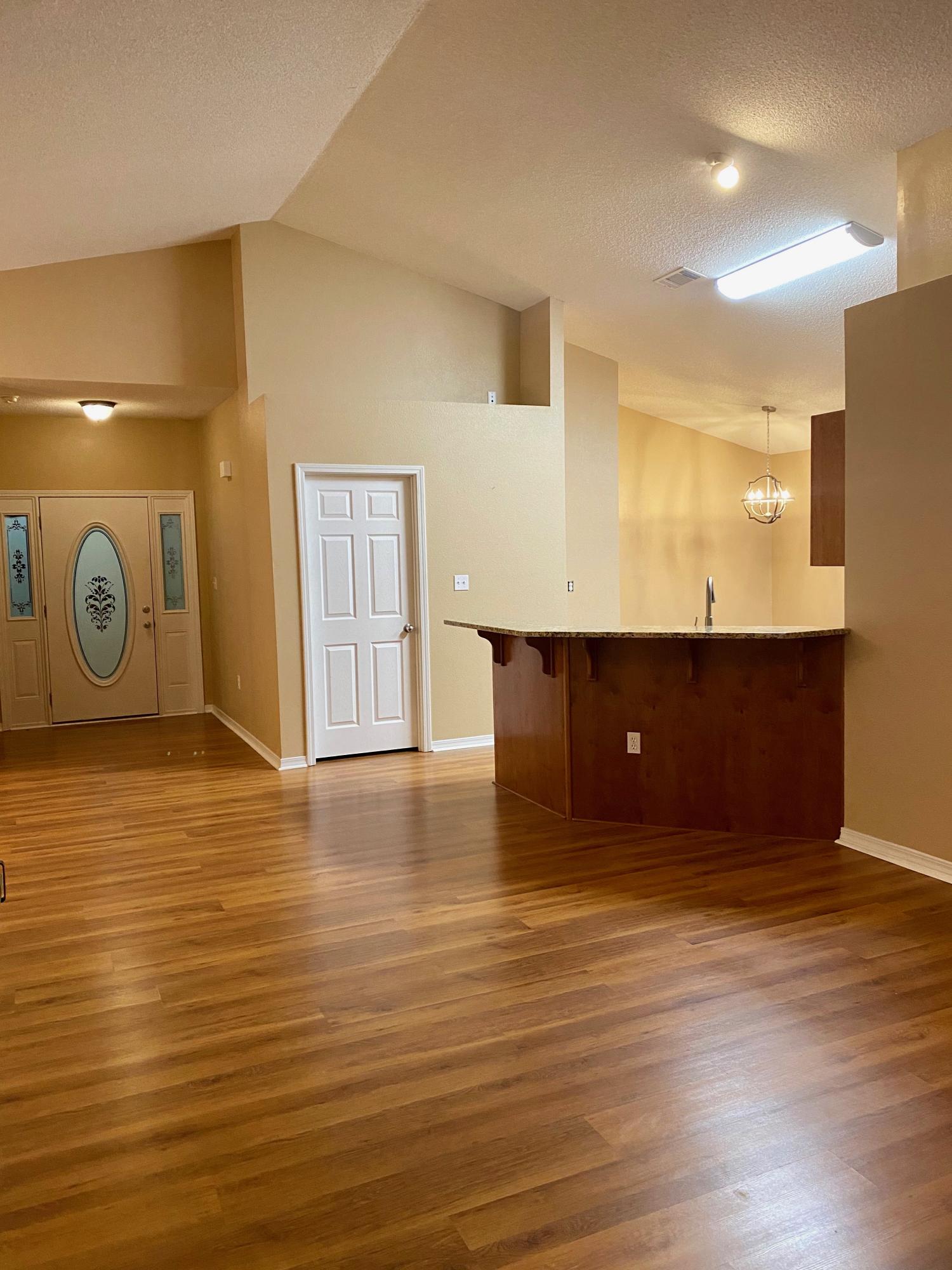 VICTORIAN VILLAGE - Residential