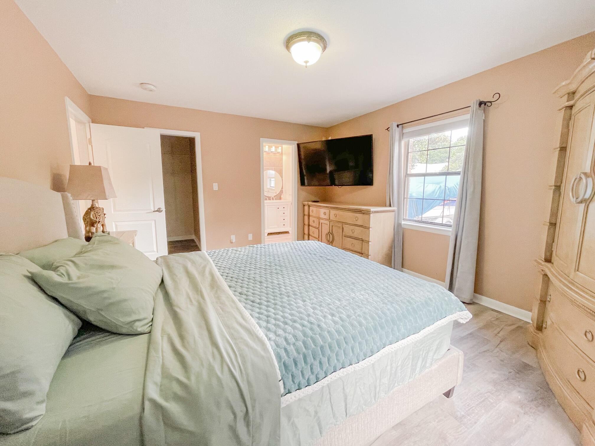 EASTWOOD 9TH ADDN - Residential Lease