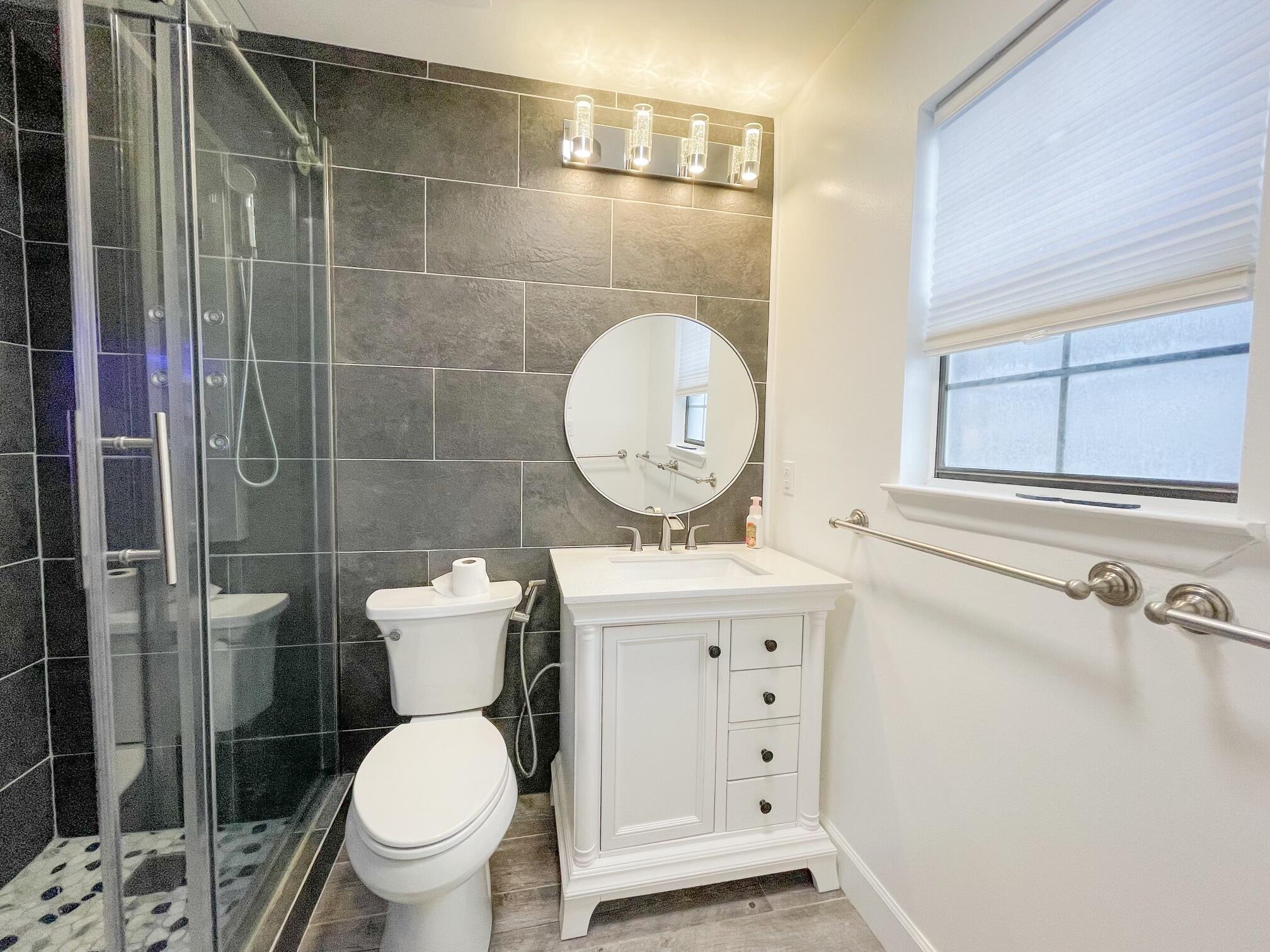 EASTWOOD 9TH ADDN - Residential Lease