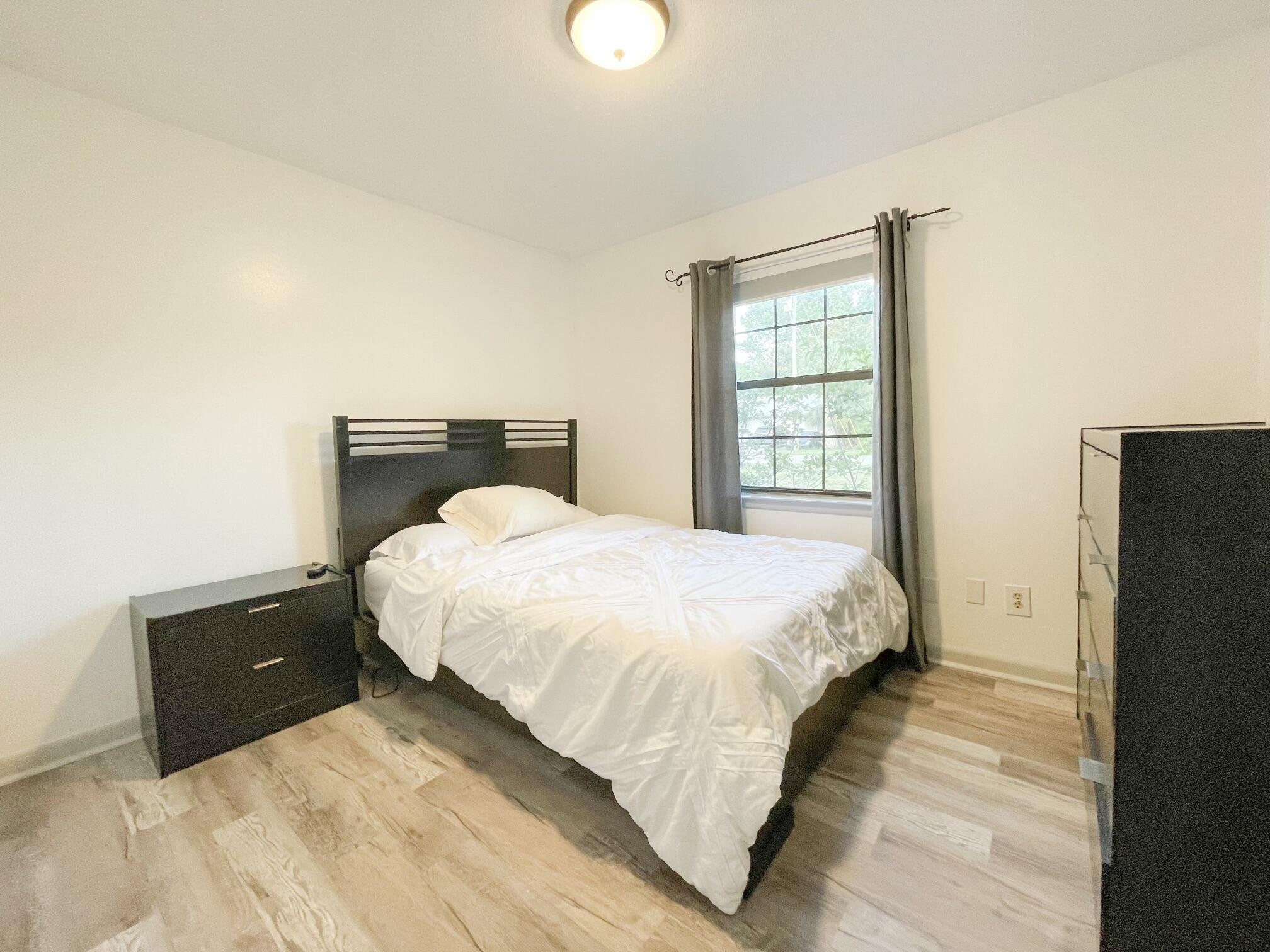 EASTWOOD 9TH ADDN - Residential Lease