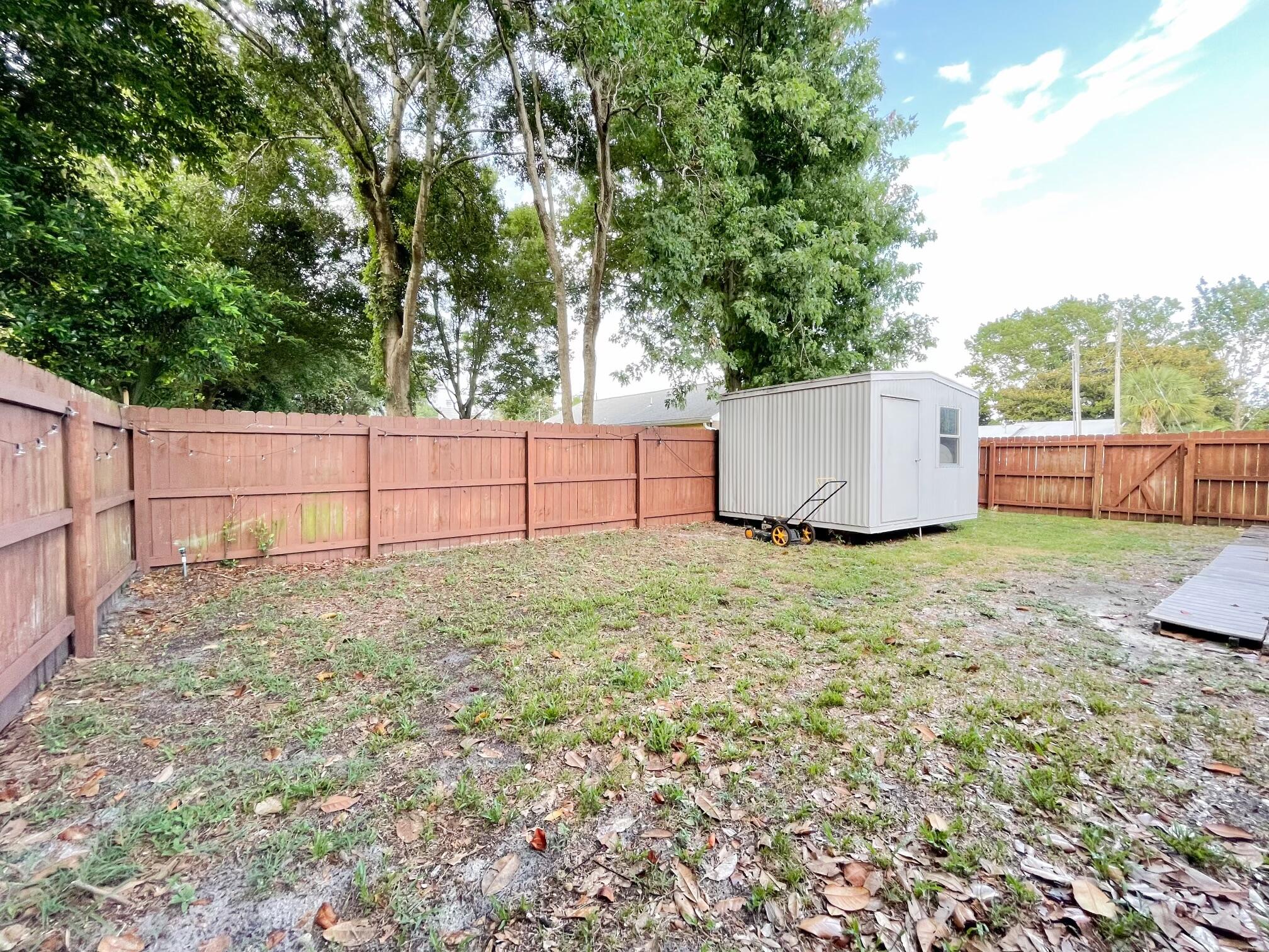 EASTWOOD 9TH ADDN - Residential Lease