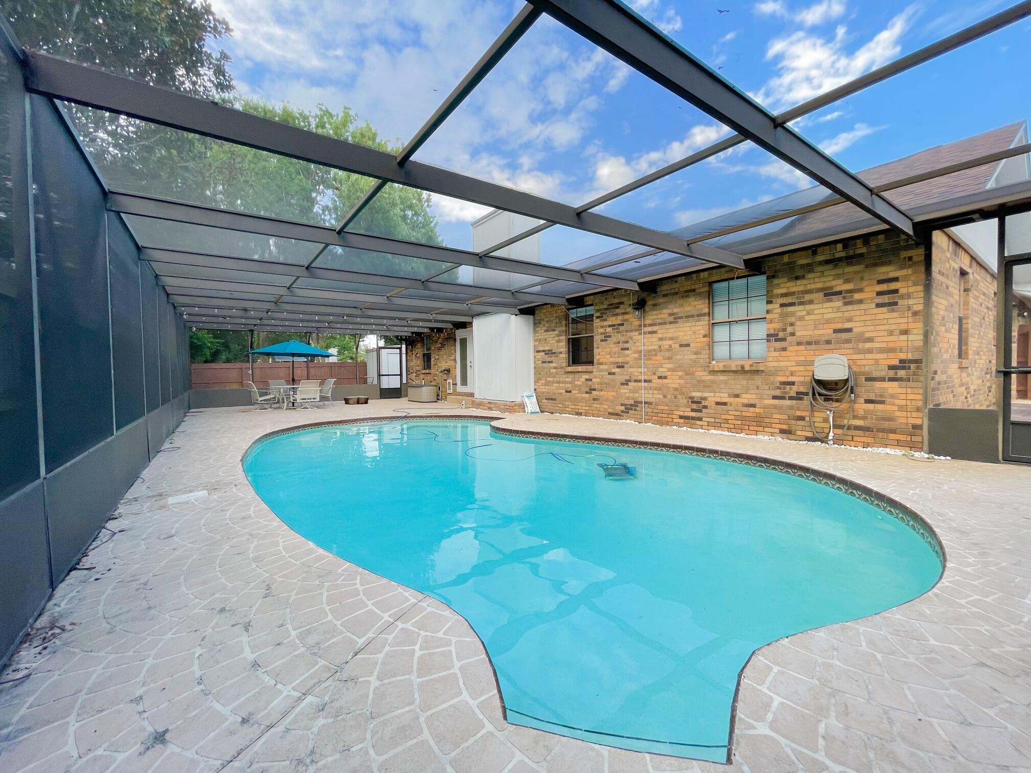 EASTWOOD 9TH ADDN - Residential Lease