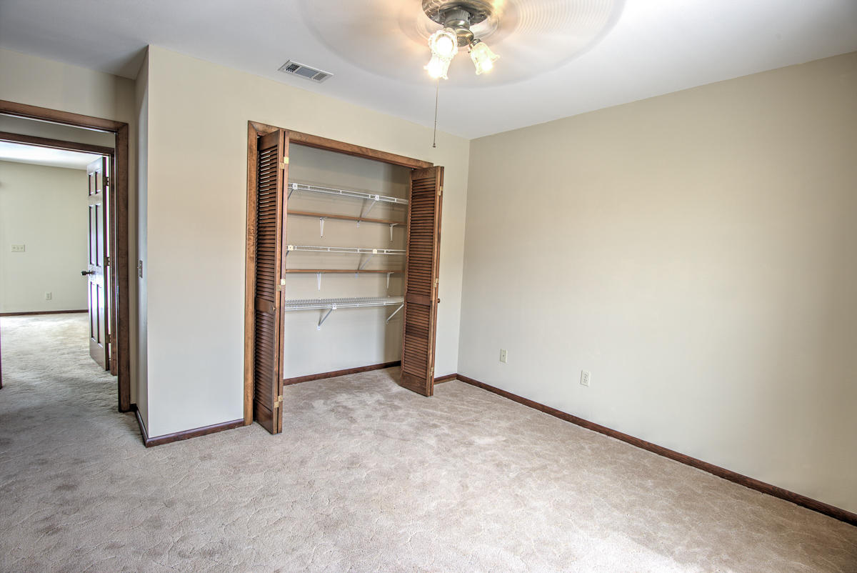 NORTH LAGOON OAKS 9TH ADDN - Residential