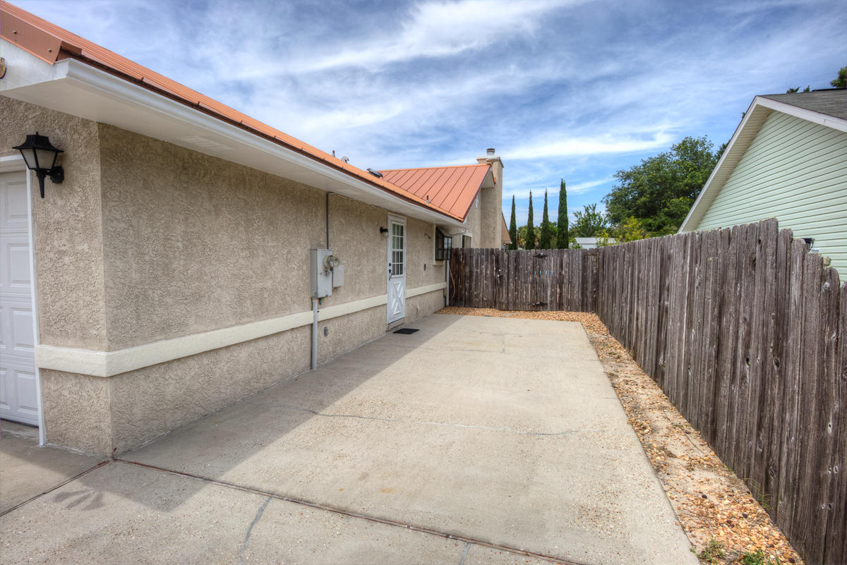 NORTH LAGOON OAKS 9TH ADDN - Residential