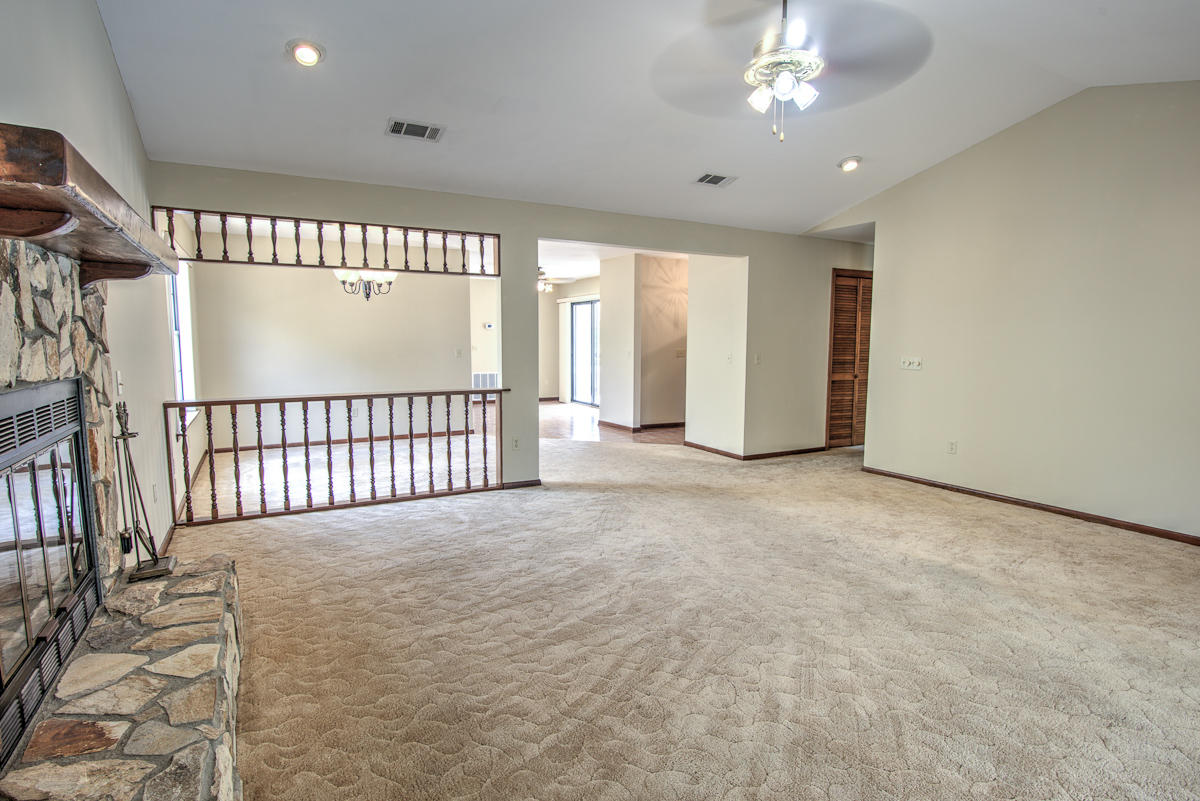 NORTH LAGOON OAKS 9TH ADDN - Residential