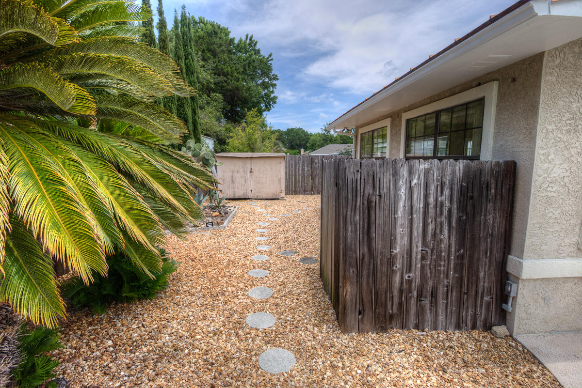 NORTH LAGOON OAKS 9TH ADDN - Residential