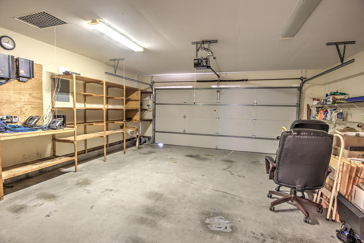 NORTH LAGOON OAKS 9TH ADDN - Residential