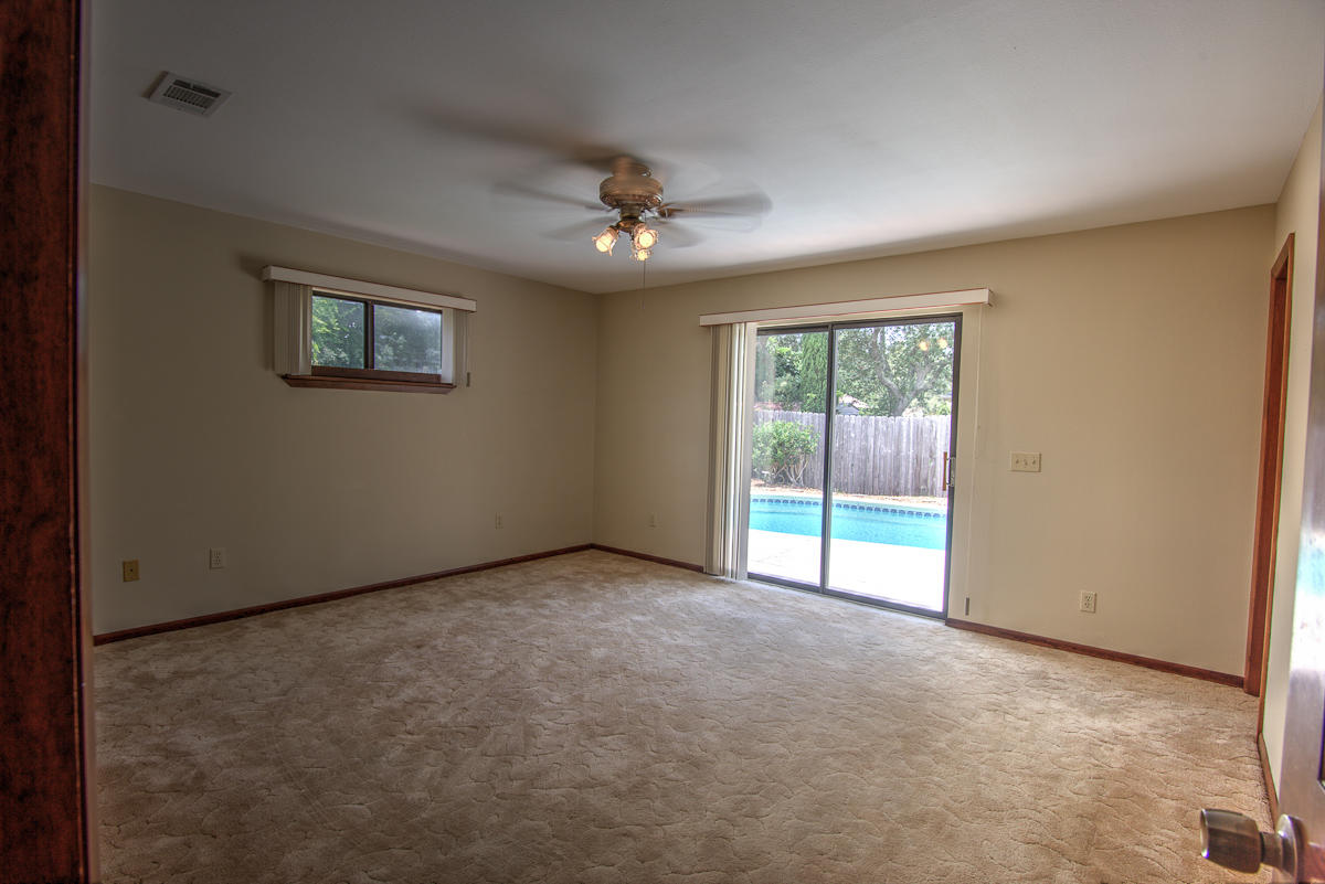 NORTH LAGOON OAKS 9TH ADDN - Residential