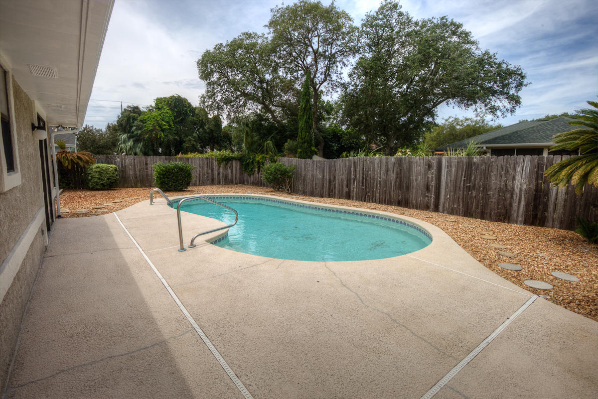 NORTH LAGOON OAKS 9TH ADDN - Residential