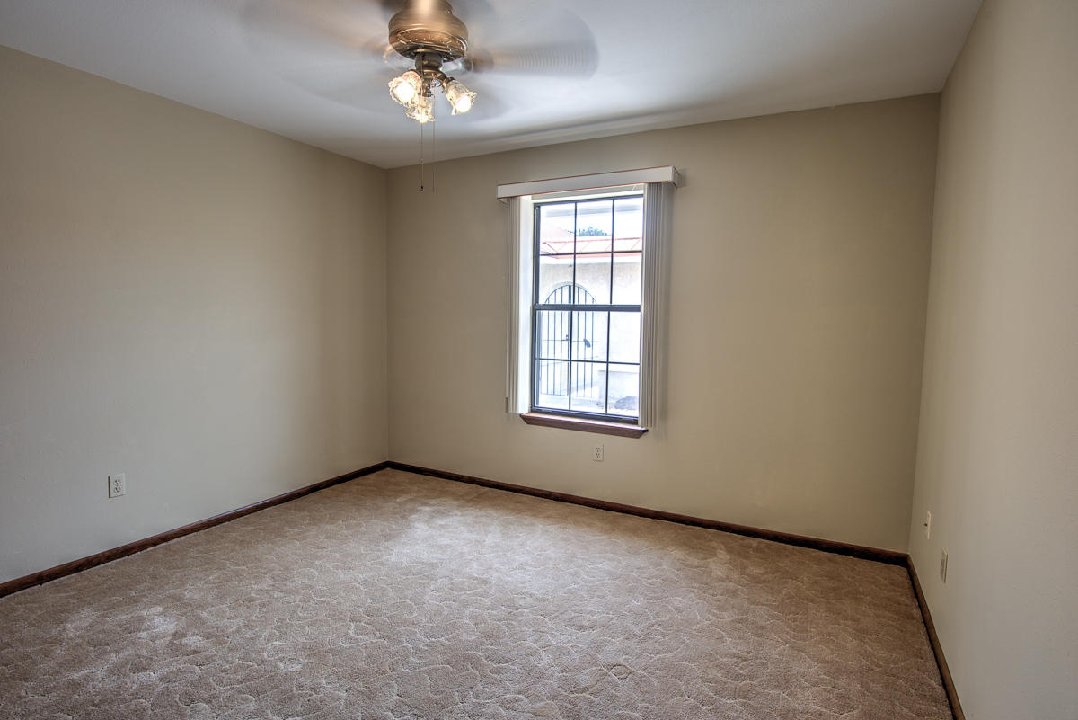 NORTH LAGOON OAKS 9TH ADDN - Residential