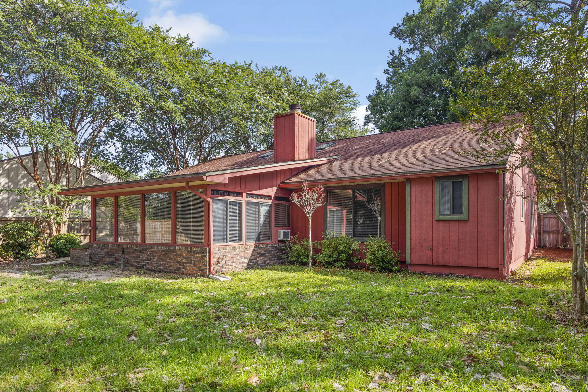 ROCKYWOOD PH 2 - Residential Lease