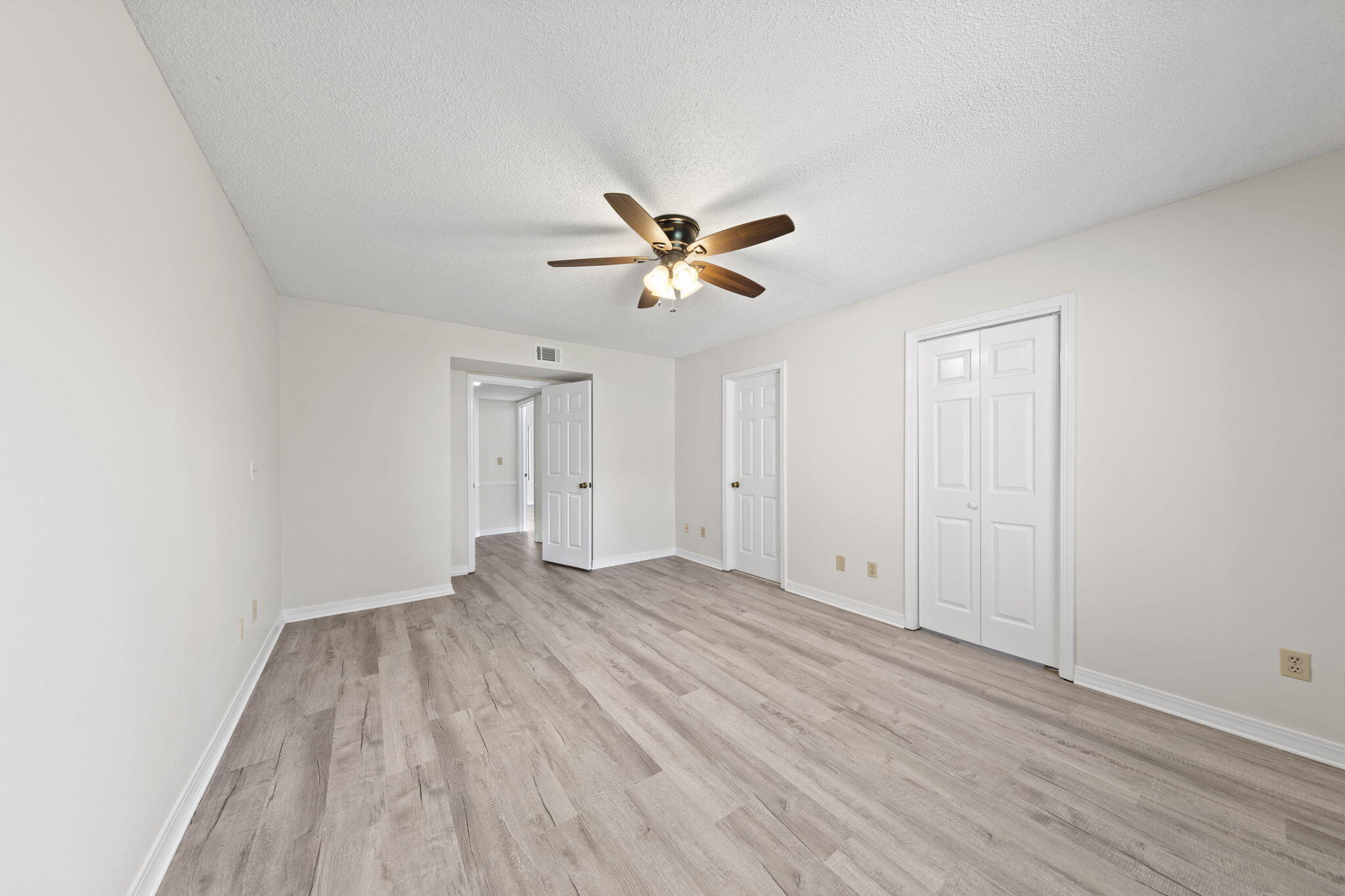 ROCKYWOOD PH 2 - Residential Lease