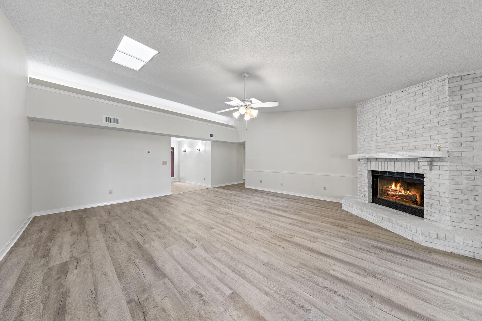 ROCKYWOOD PH 2 - Residential Lease