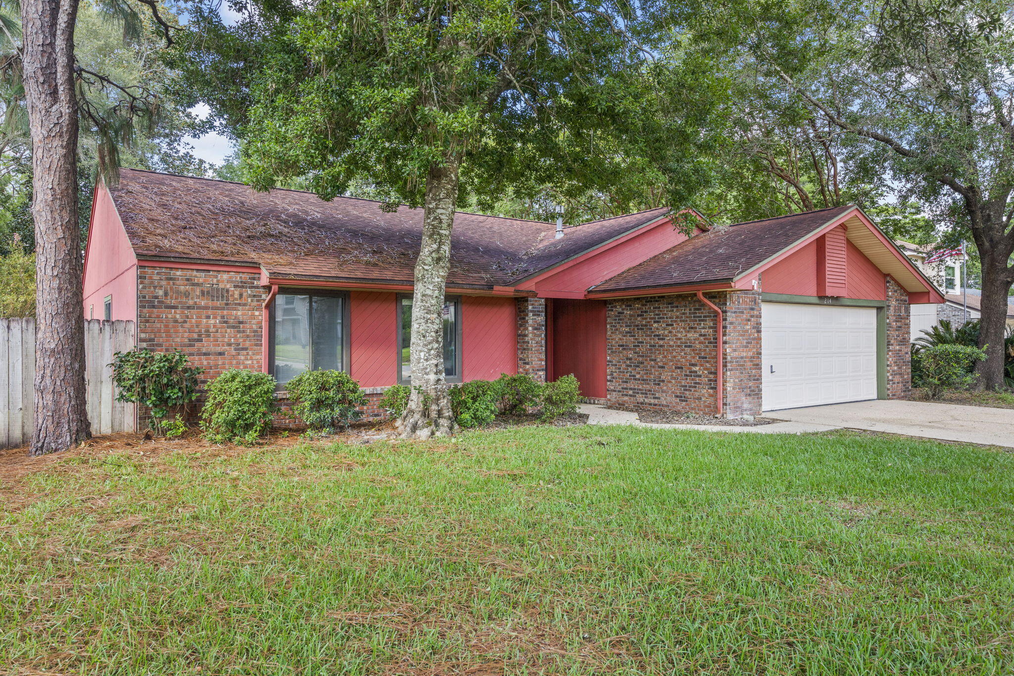 ROCKYWOOD PH 2 - Residential Lease