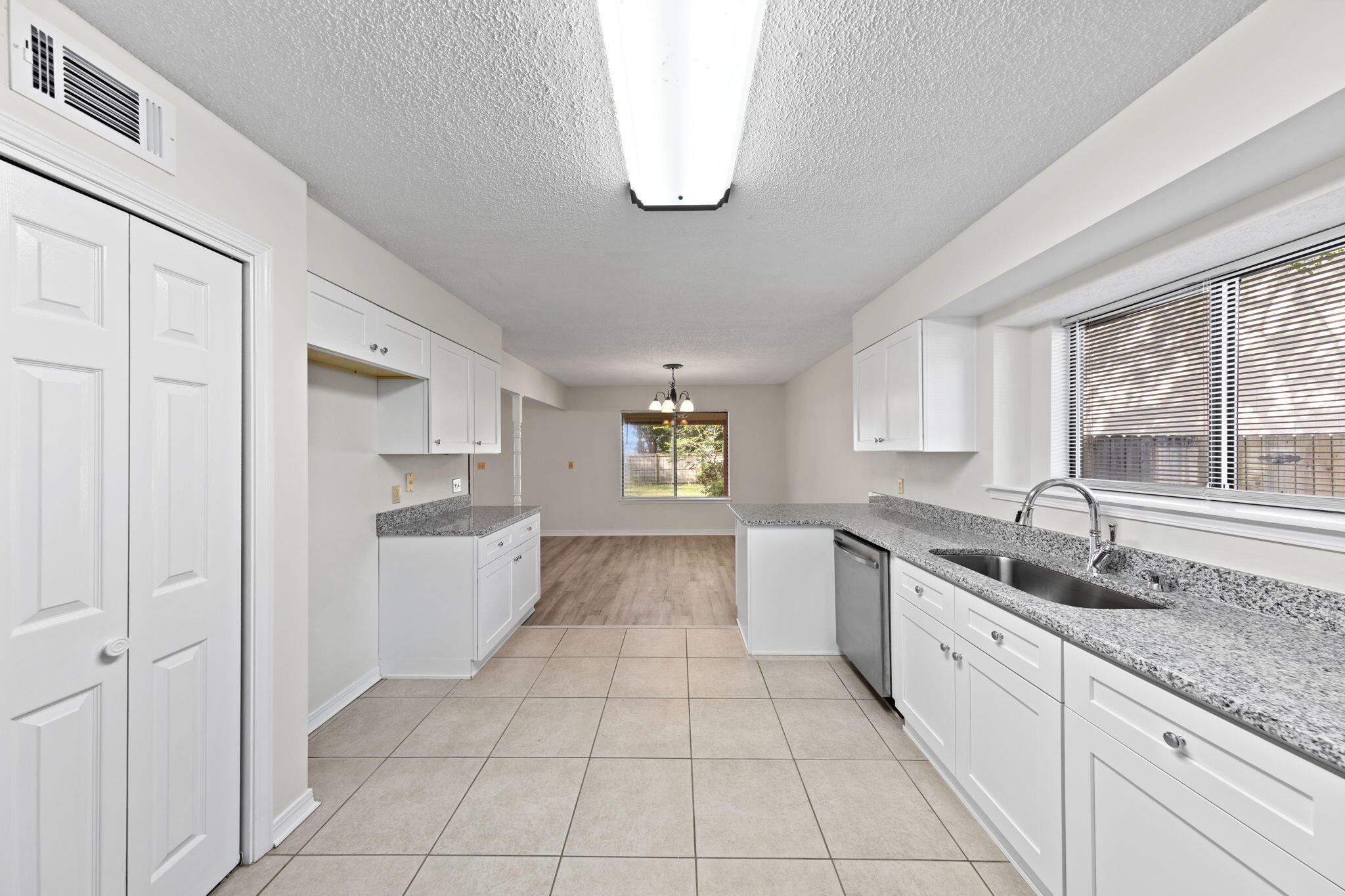 ROCKYWOOD PH 2 - Residential Lease