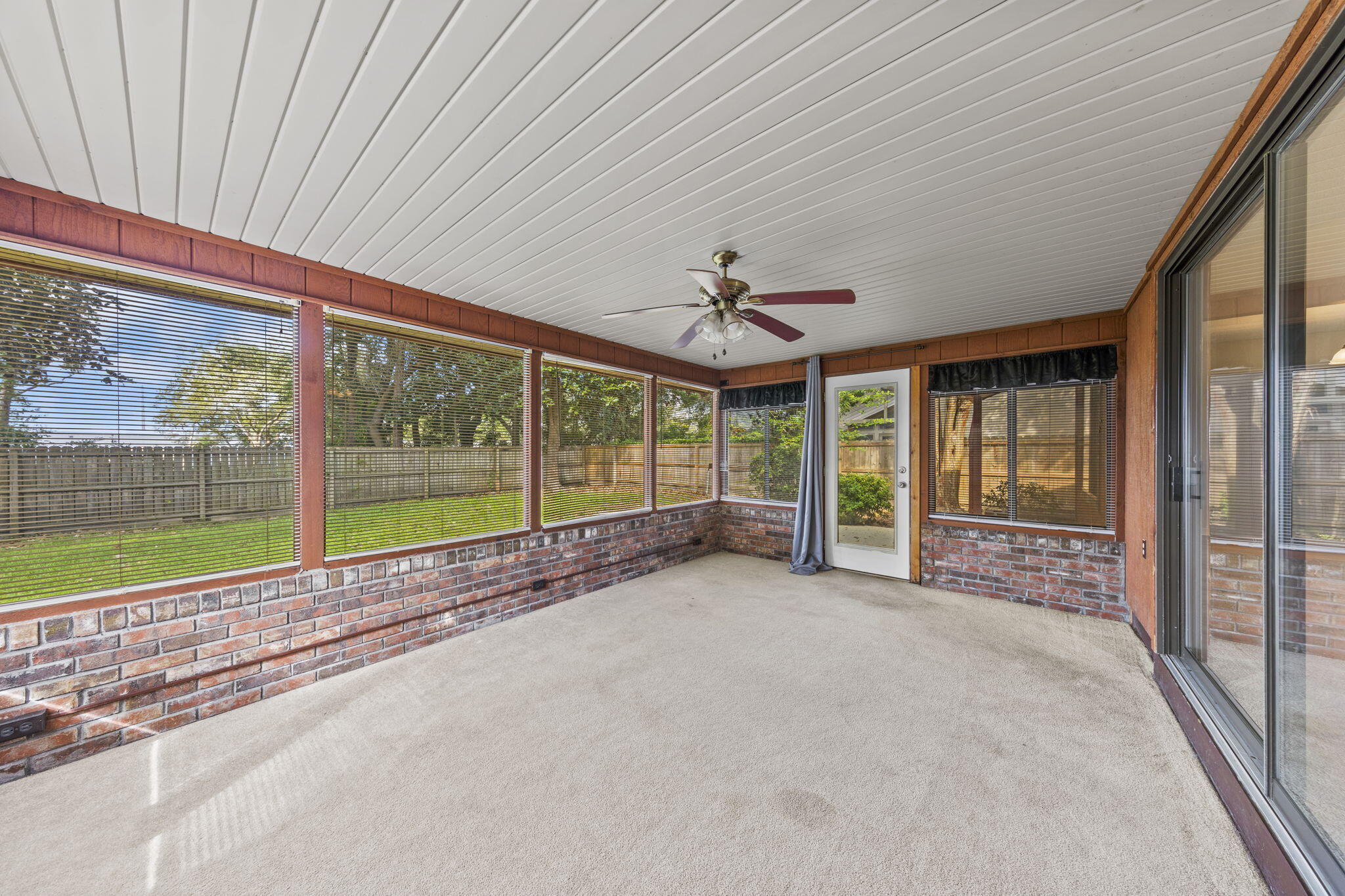 ROCKYWOOD PH 2 - Residential Lease