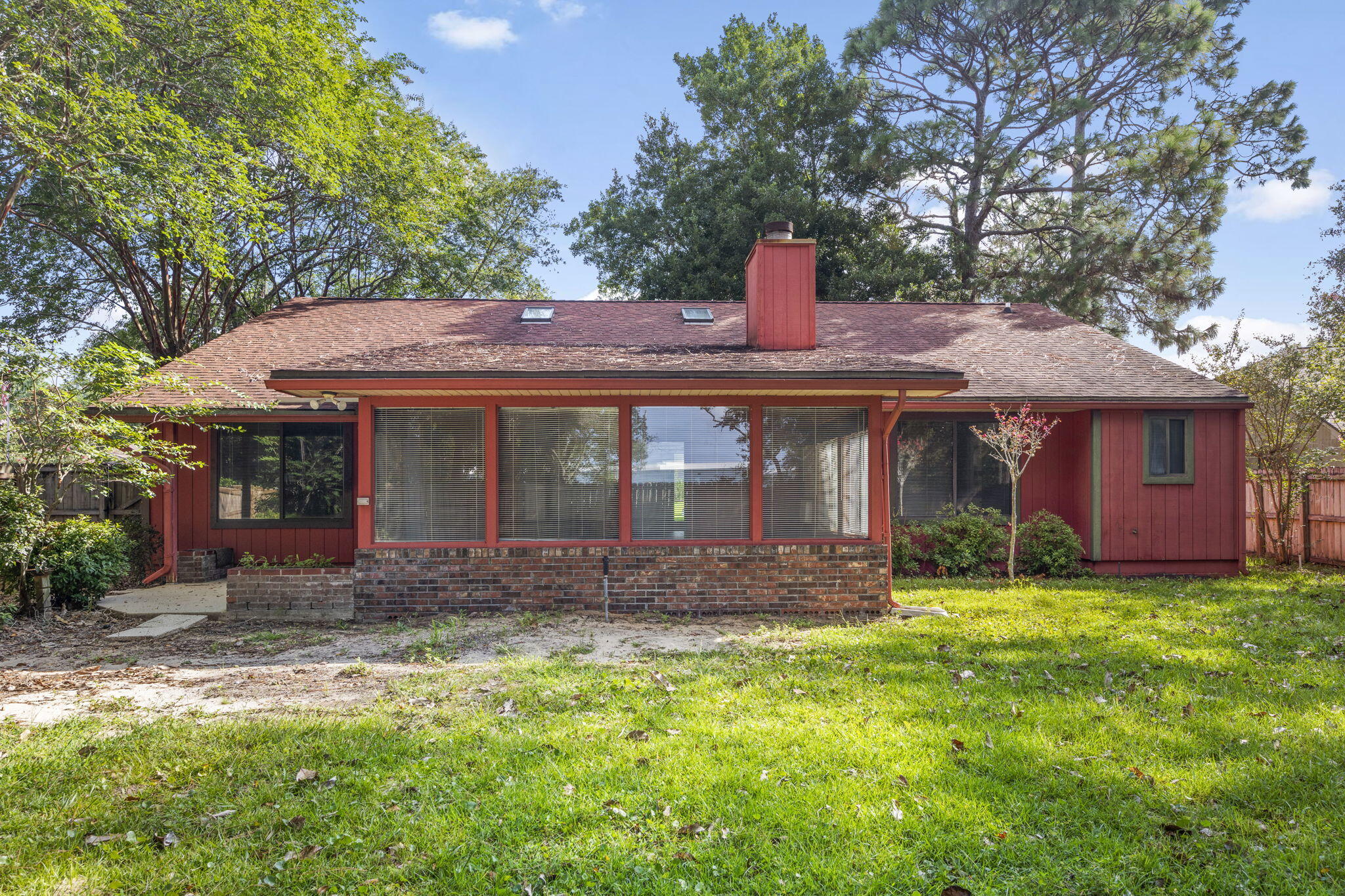 ROCKYWOOD PH 2 - Residential Lease