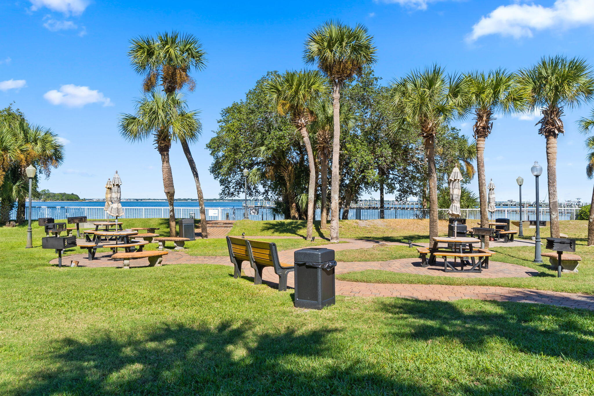 DESTIN WEST PELICAN - Residential