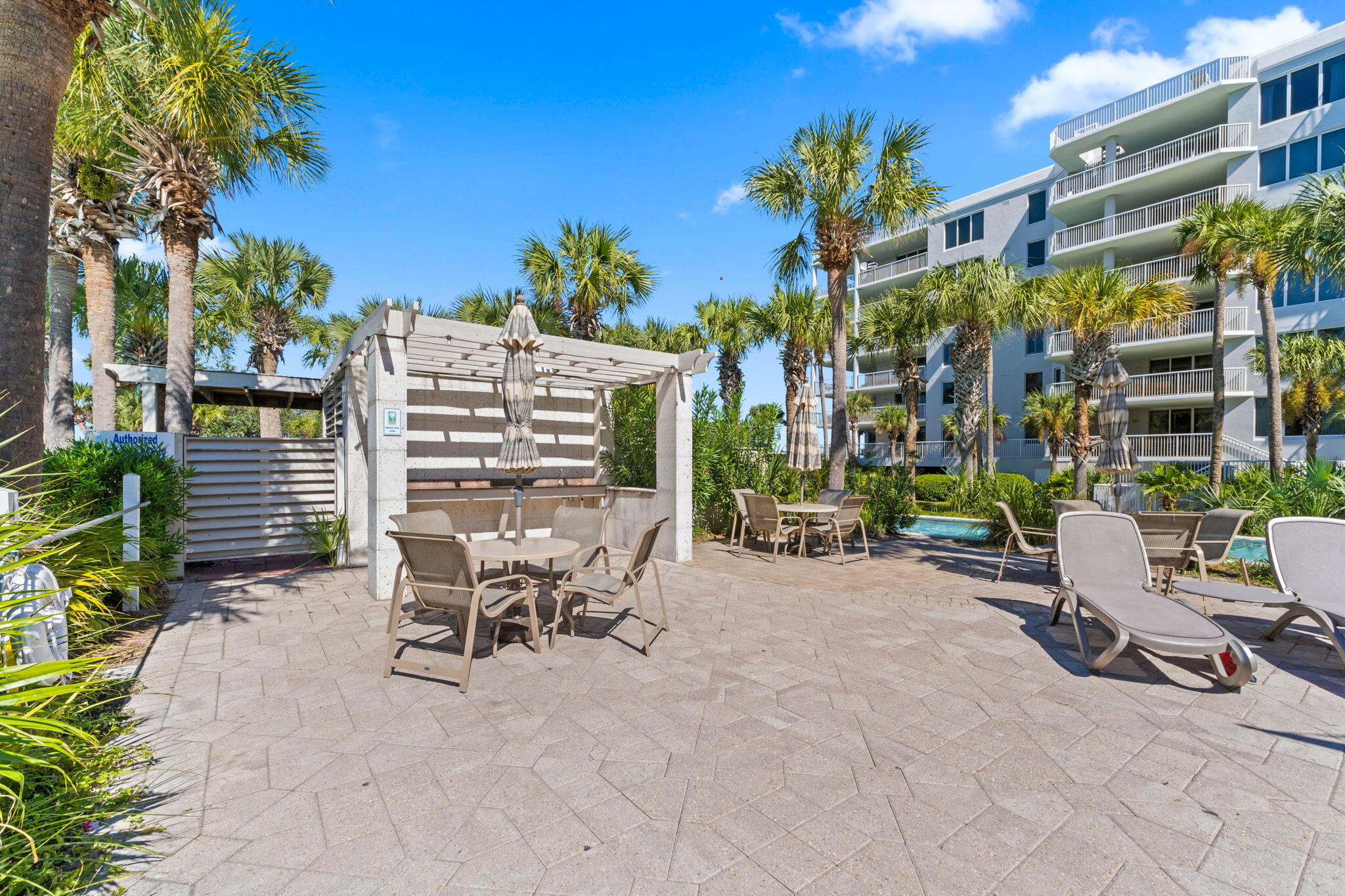 DESTIN WEST PELICAN - Residential