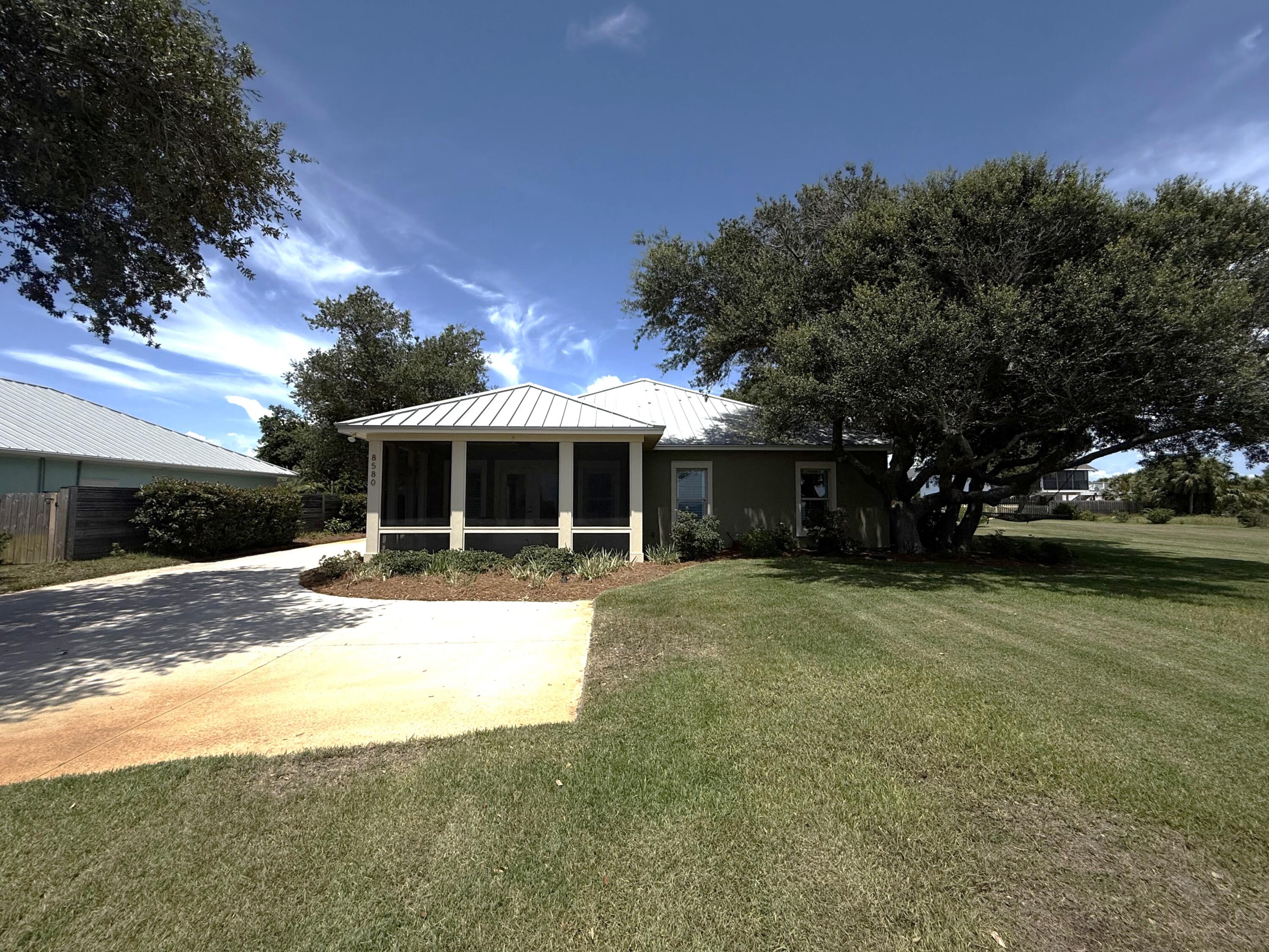 NO RECORDED SUBDIVISION - Residential
