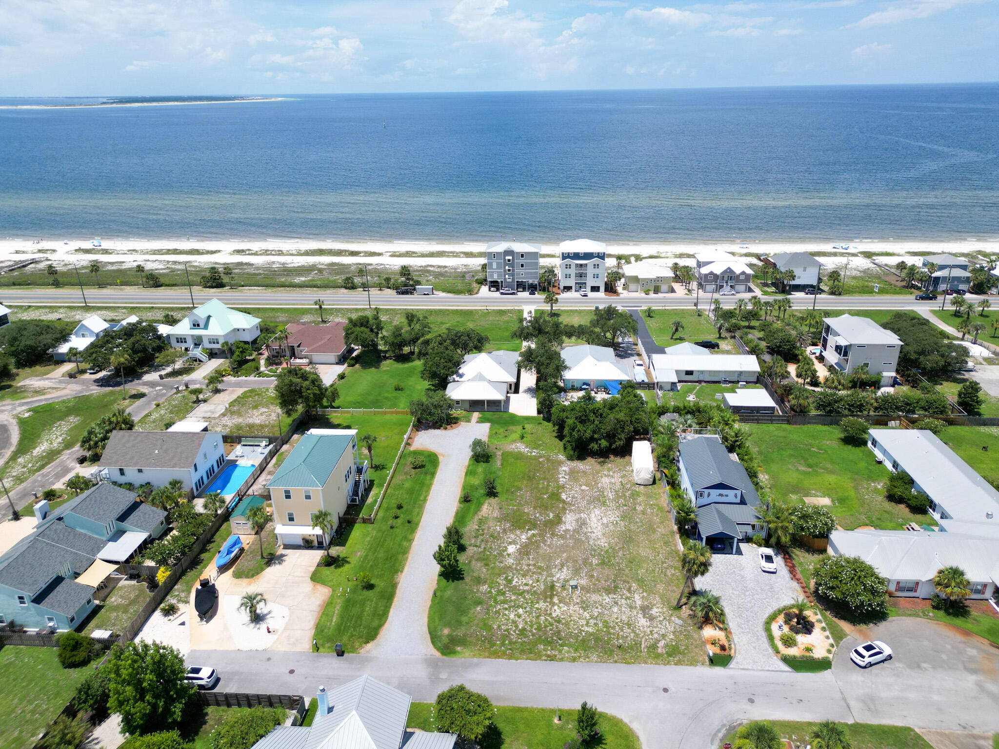 NO RECORDED SUBDIVISION - Residential