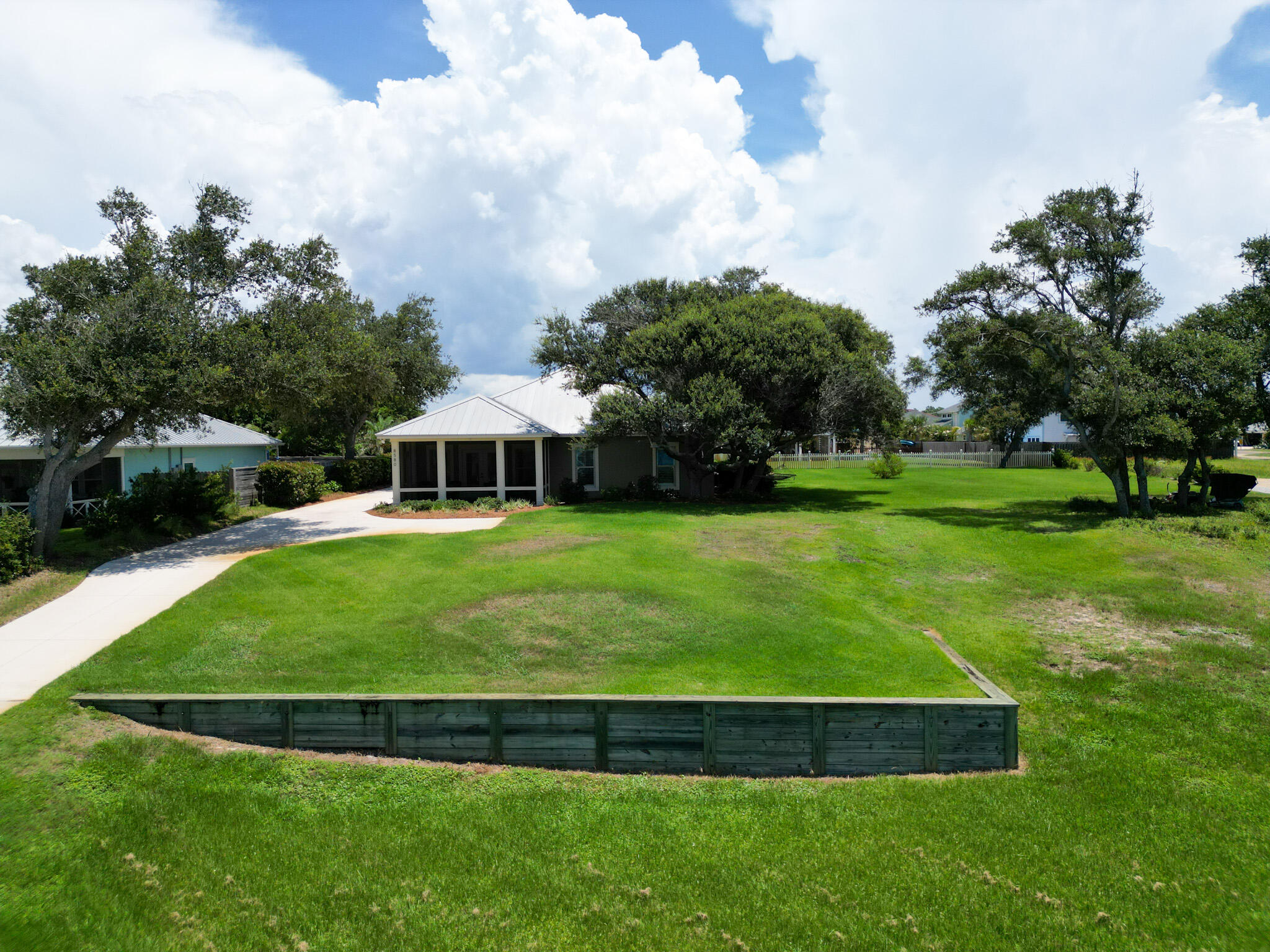 NO RECORDED SUBDIVISION - Residential