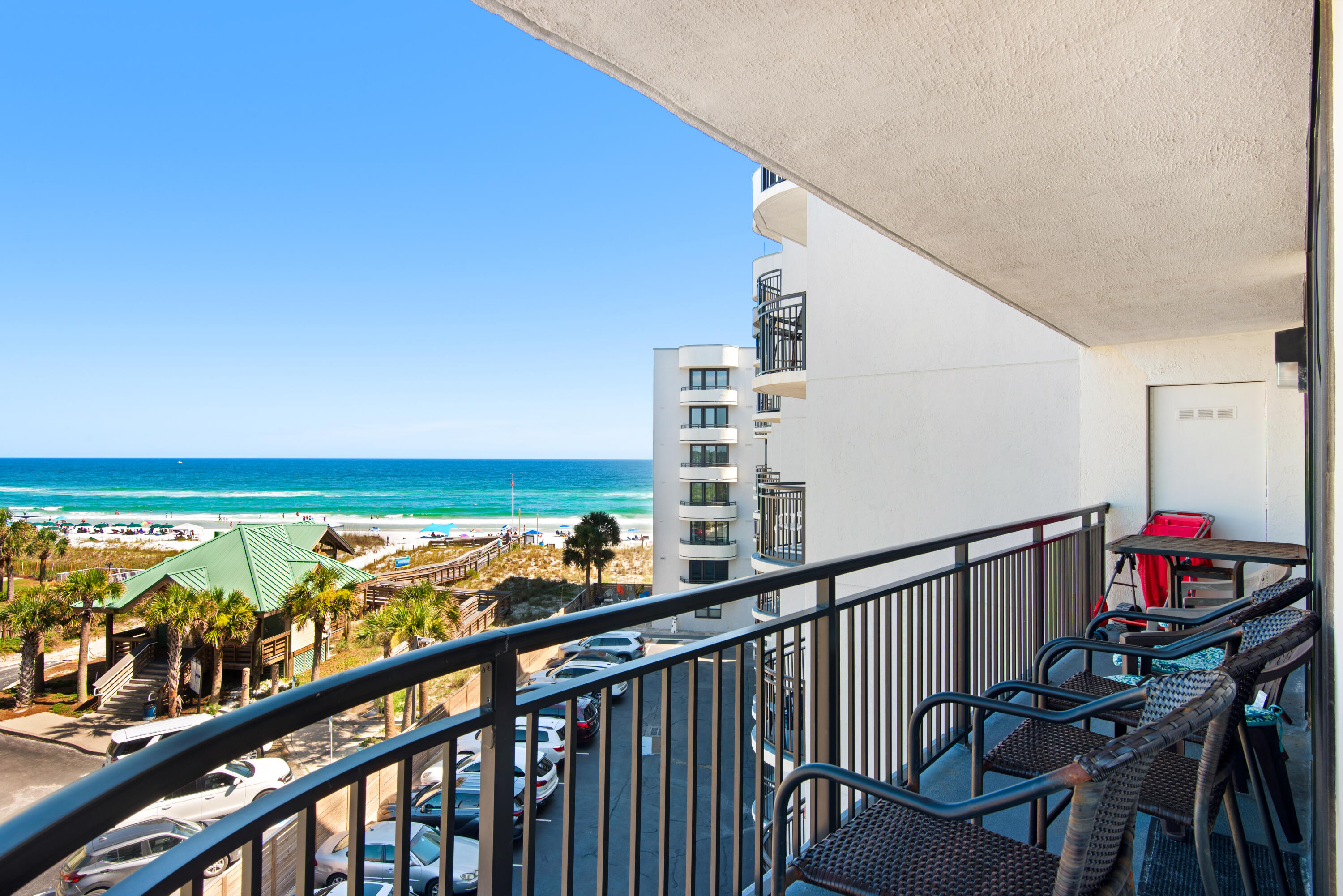 NAUTILUS CONDO - Residential