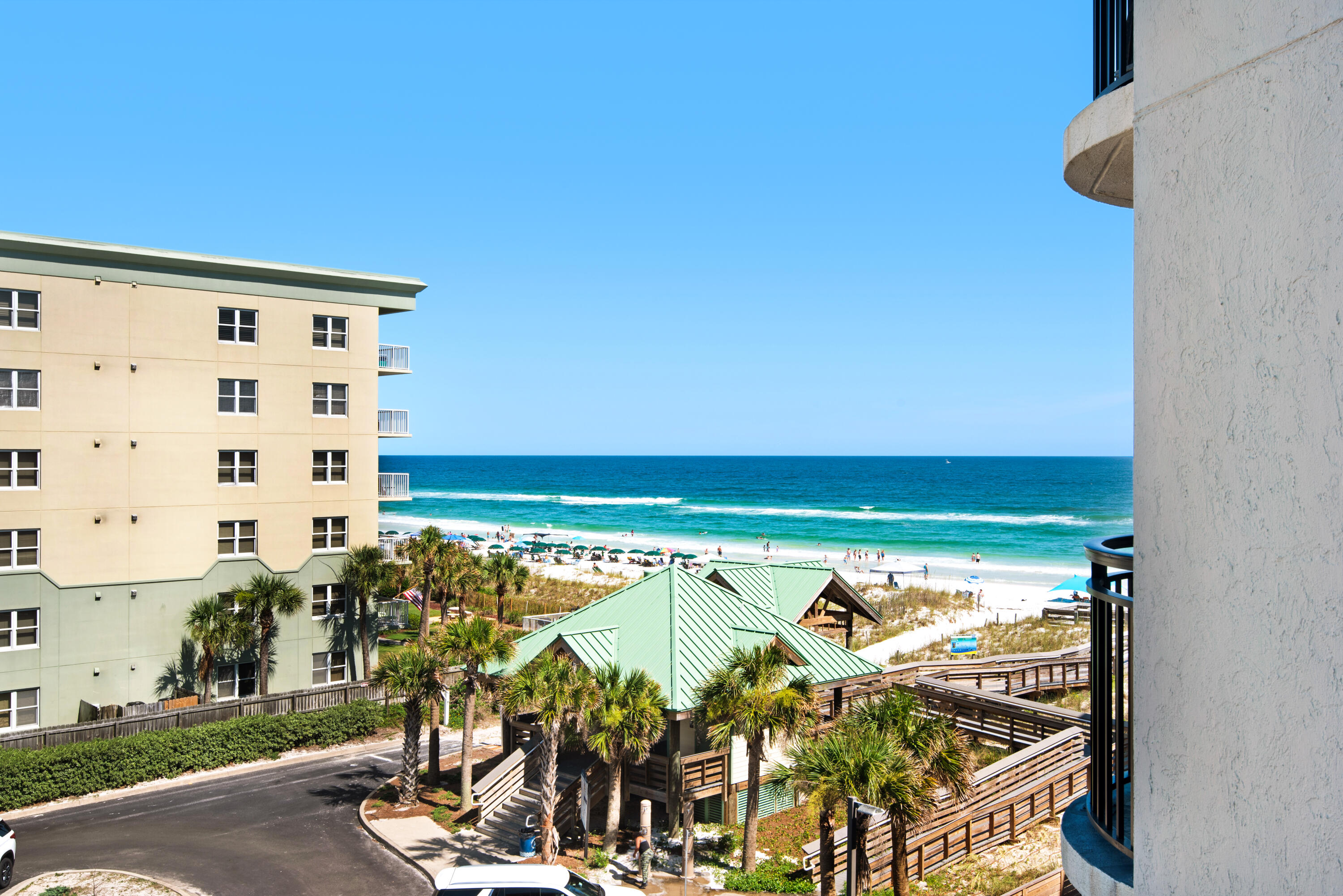 NAUTILUS CONDO - Residential