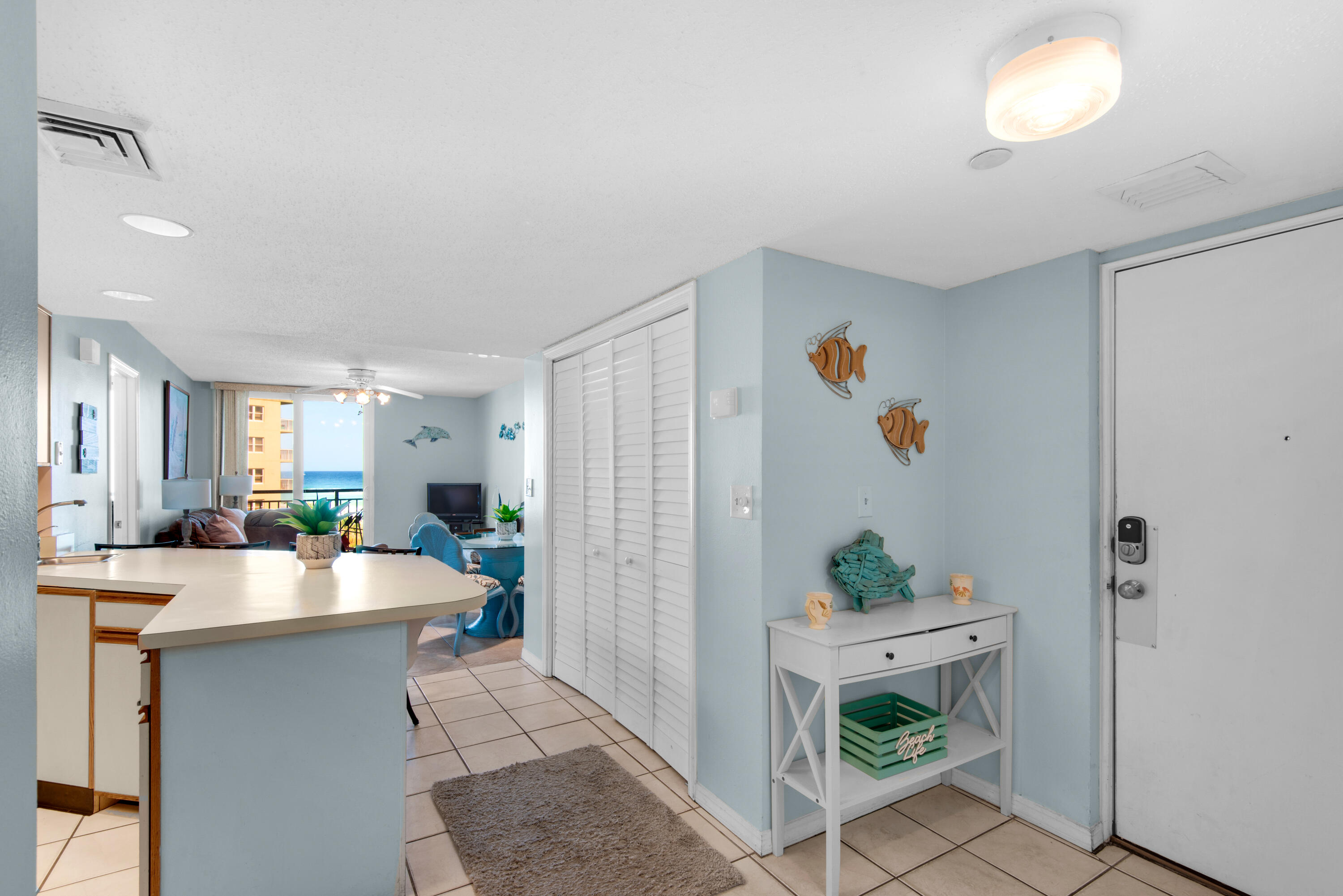 NAUTILUS CONDO - Residential