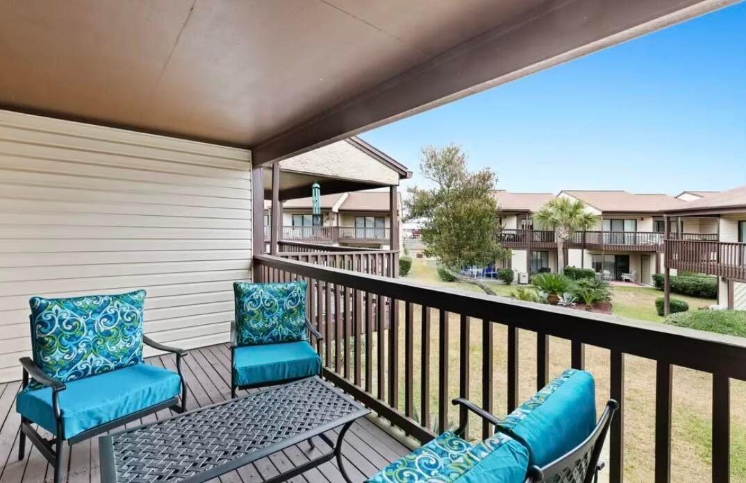 PORTSIDE CONDO - Residential