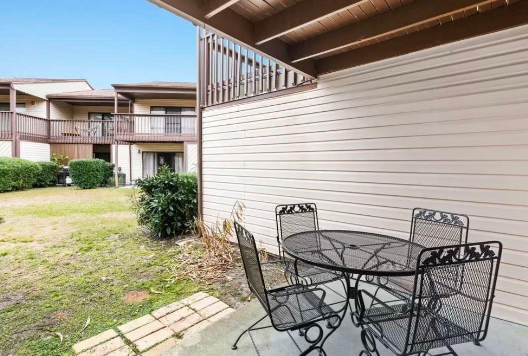 PORTSIDE CONDO - Residential