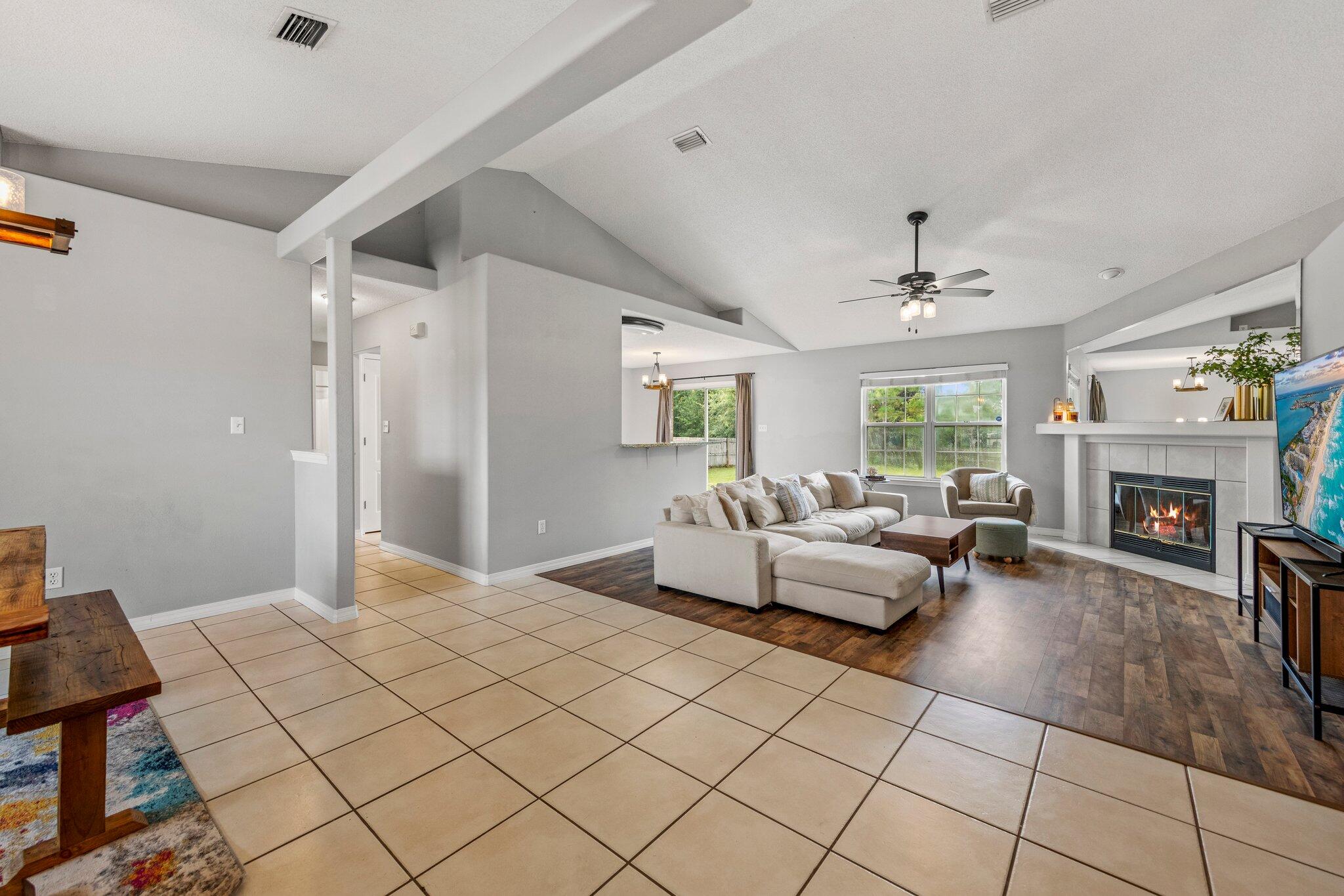 HOLLEY BY THE SEA - Residential