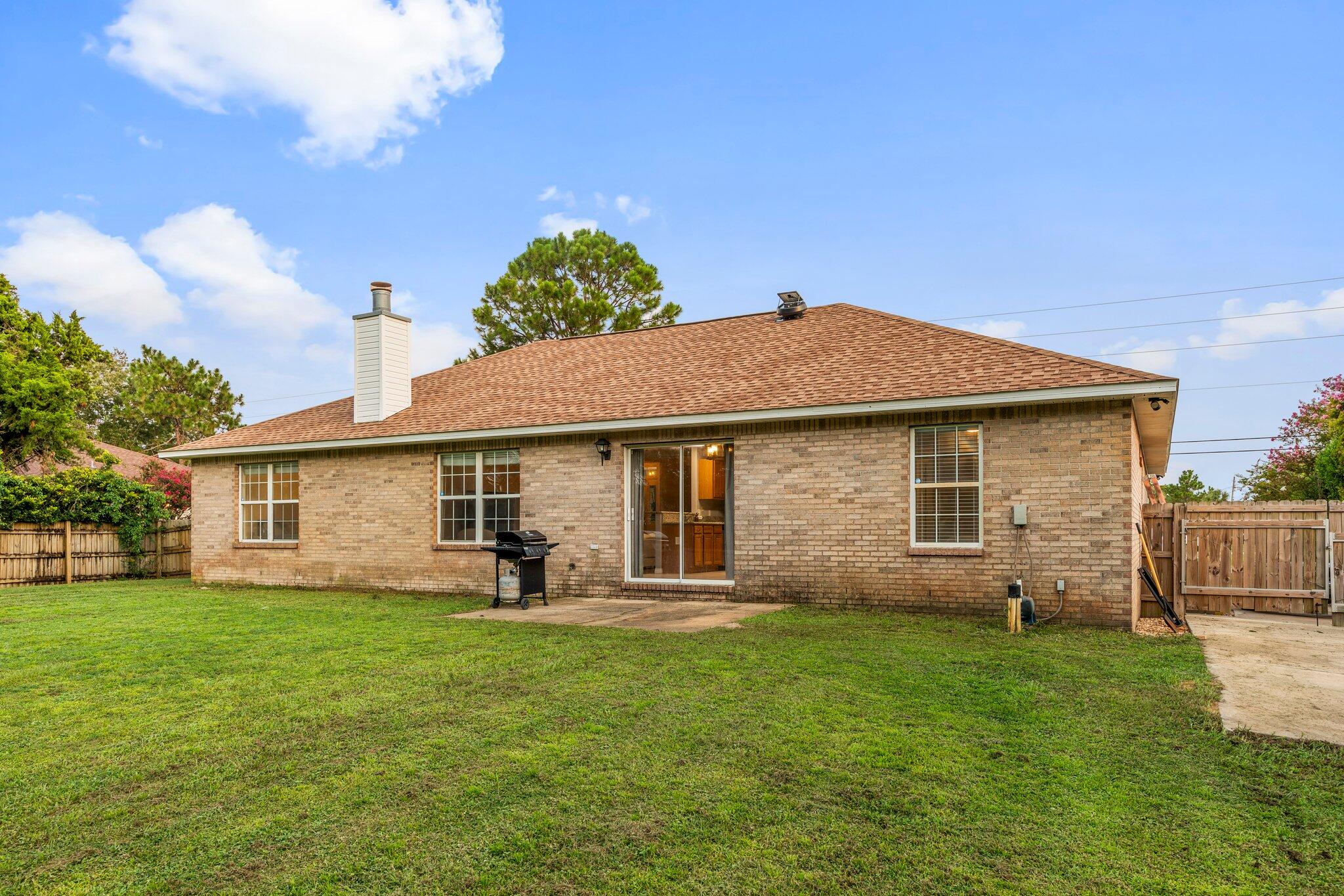 HOLLEY BY THE SEA - Residential