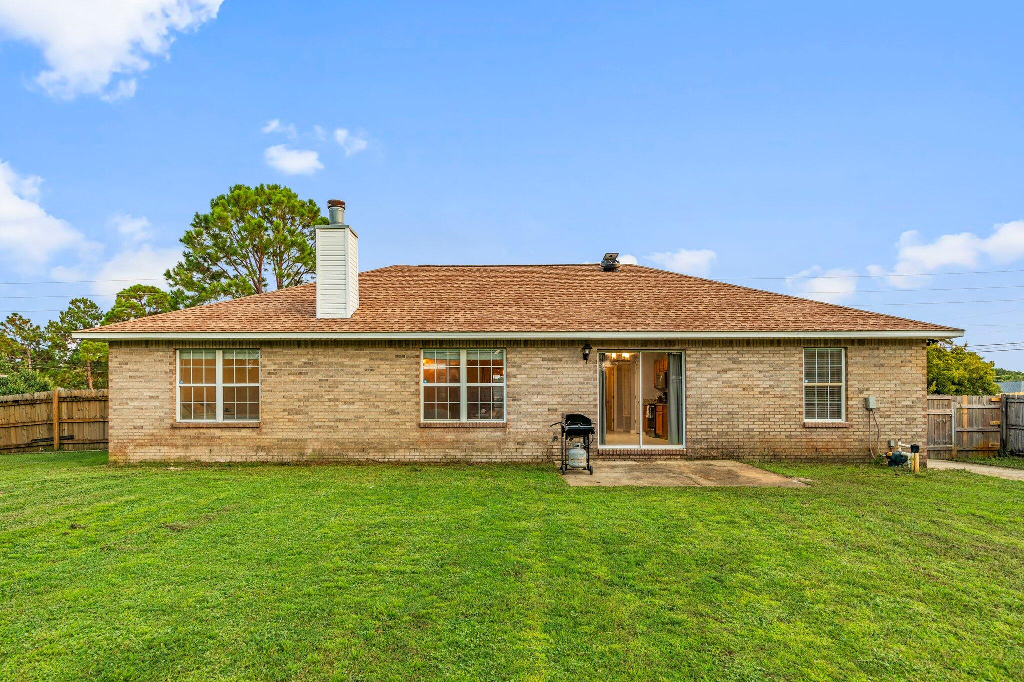 HOLLEY BY THE SEA - Residential