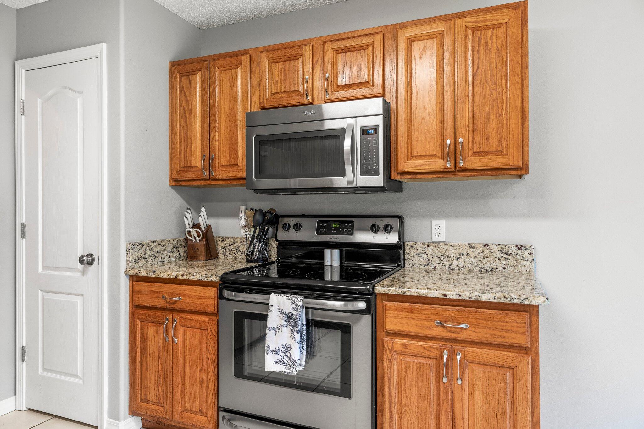 HOLLEY BY THE SEA - Residential