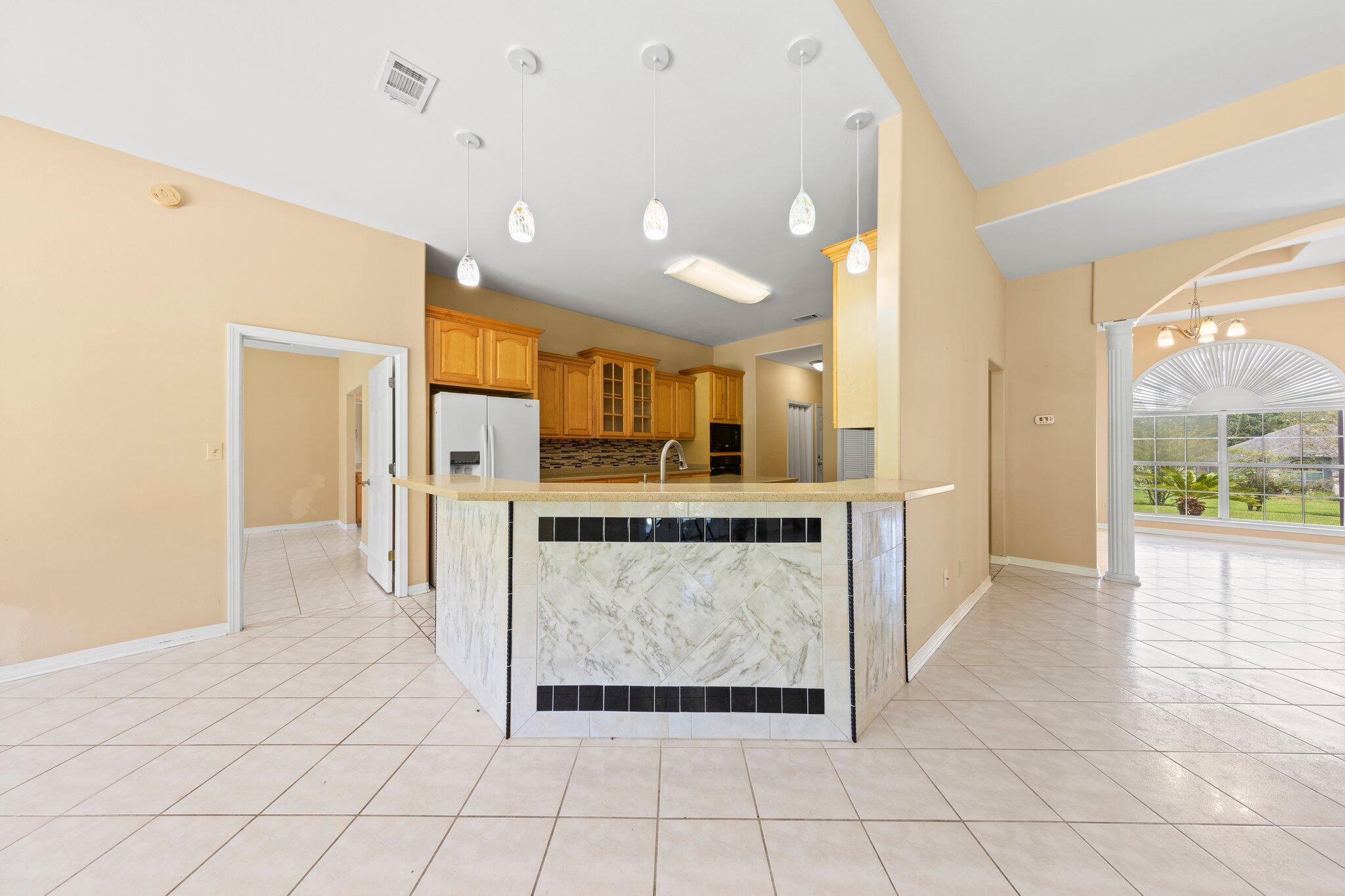 COUNTRY CLUB ESTATES PH 2 - Residential