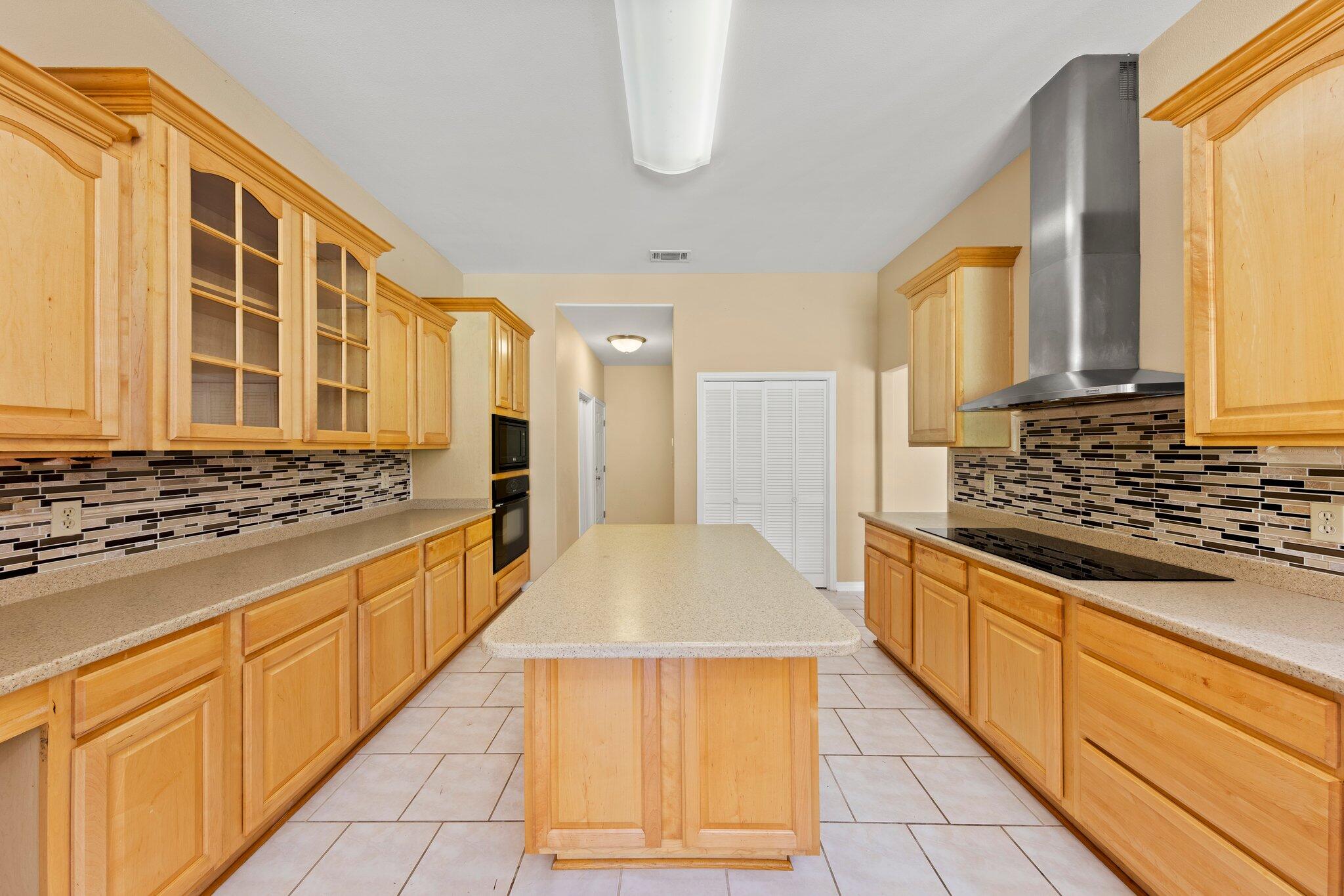 COUNTRY CLUB ESTATES PH 2 - Residential