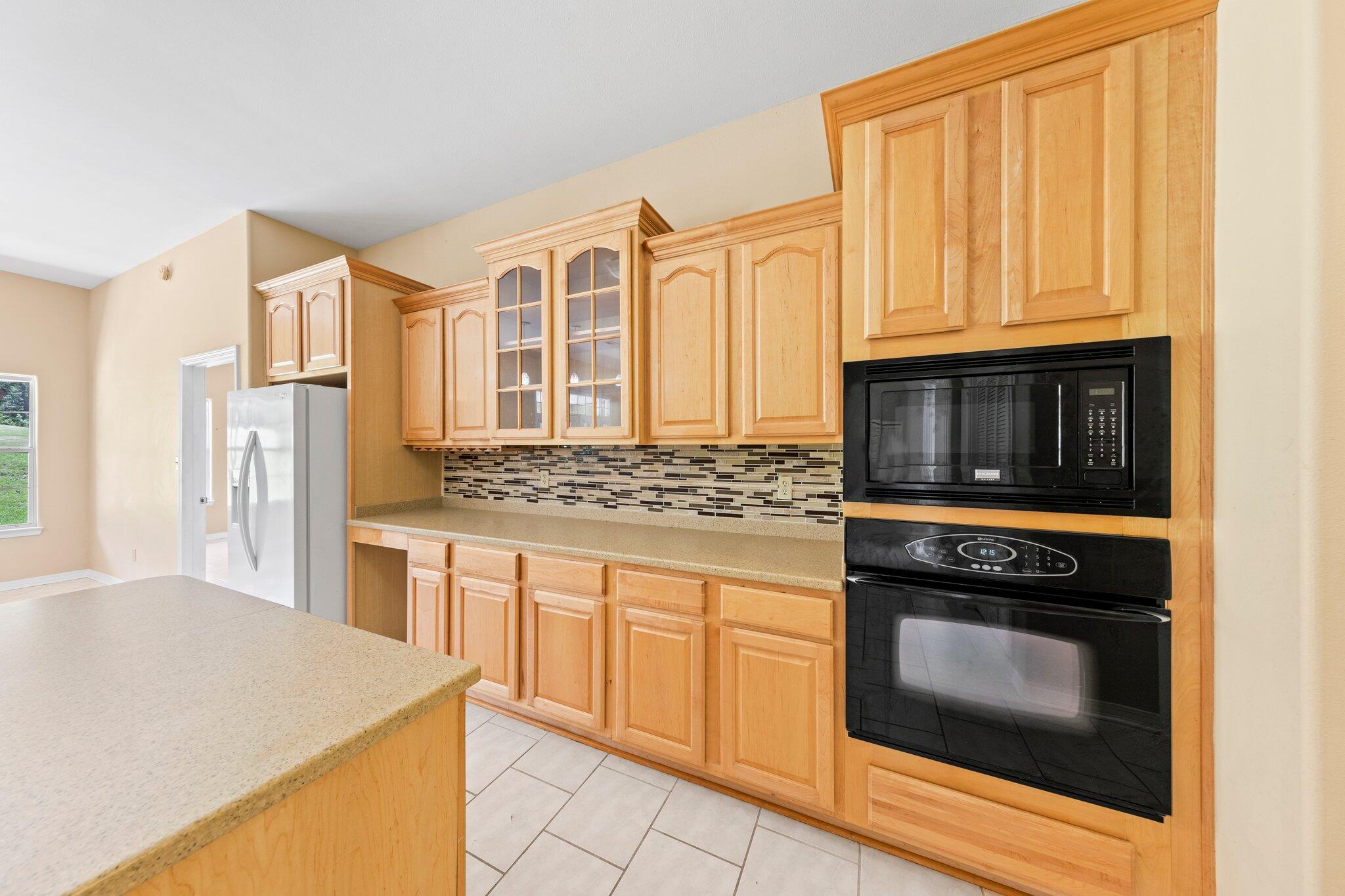 COUNTRY CLUB ESTATES PH 2 - Residential