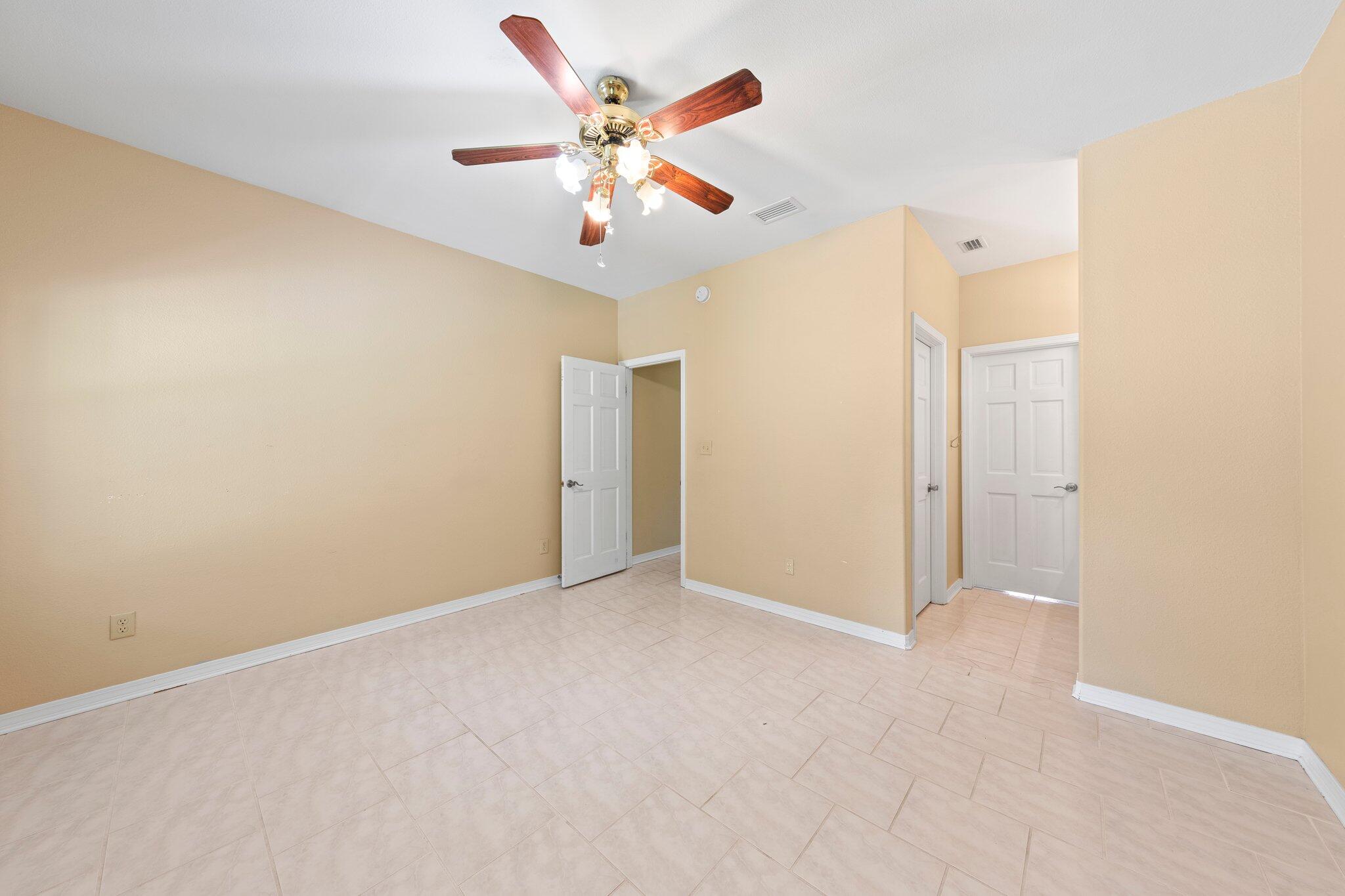 COUNTRY CLUB ESTATES PH 2 - Residential