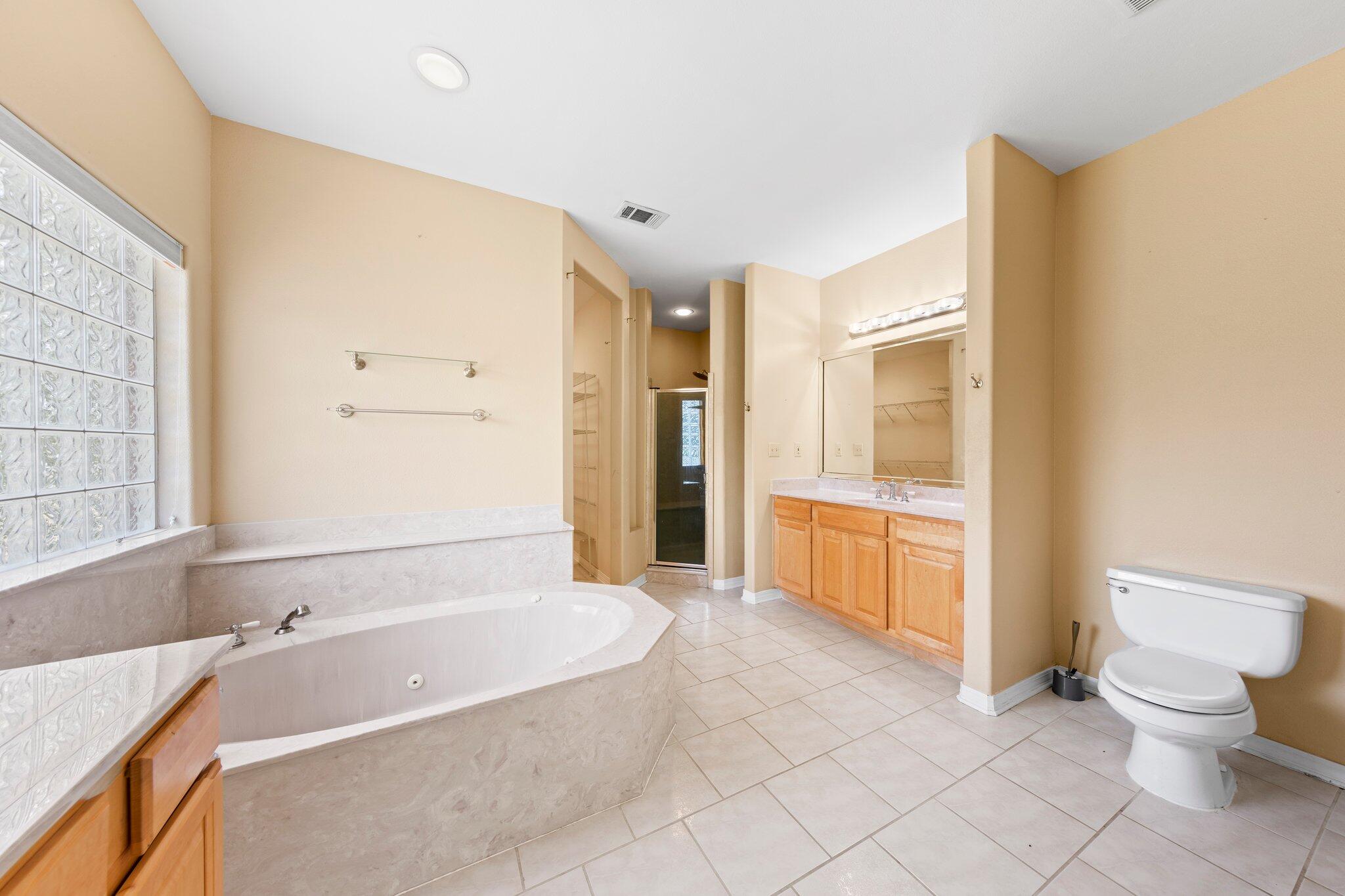 COUNTRY CLUB ESTATES PH 2 - Residential